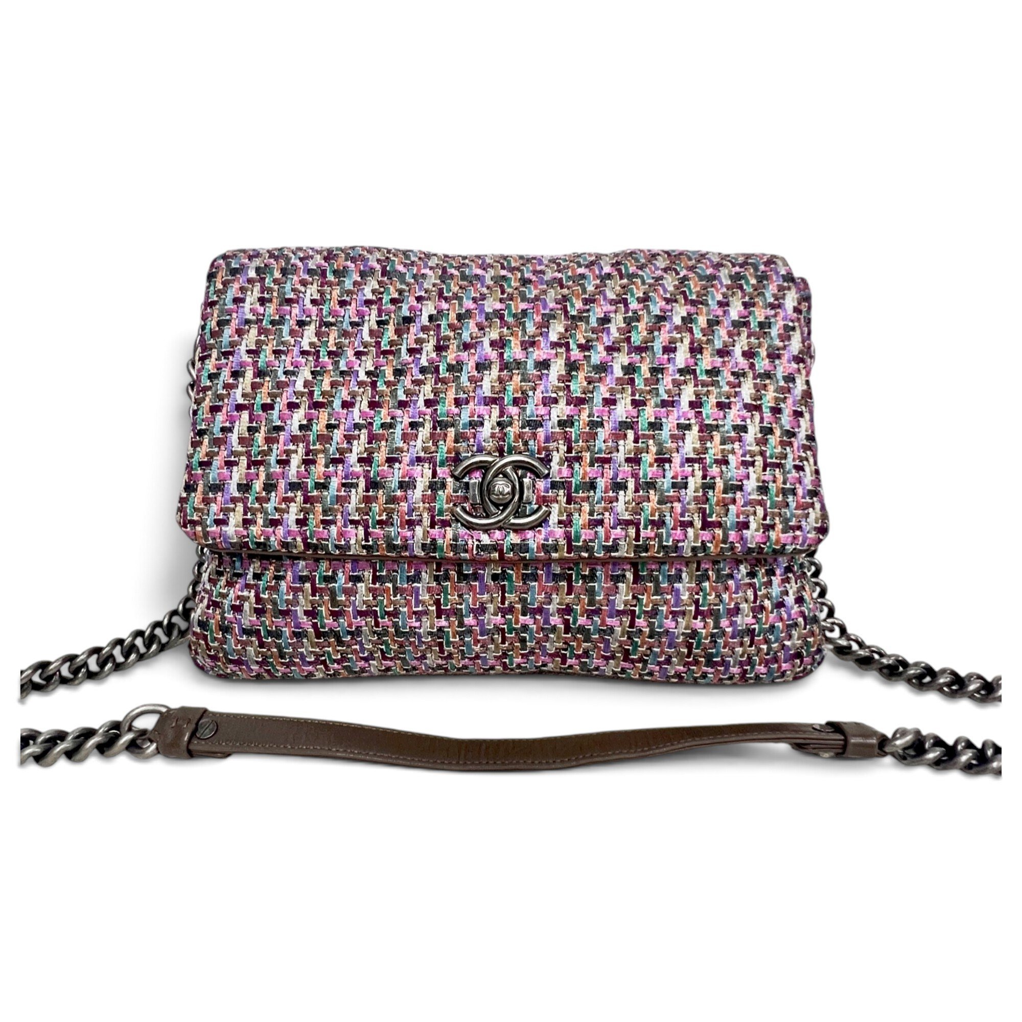 Timeless/Classique tweed crossbody bag