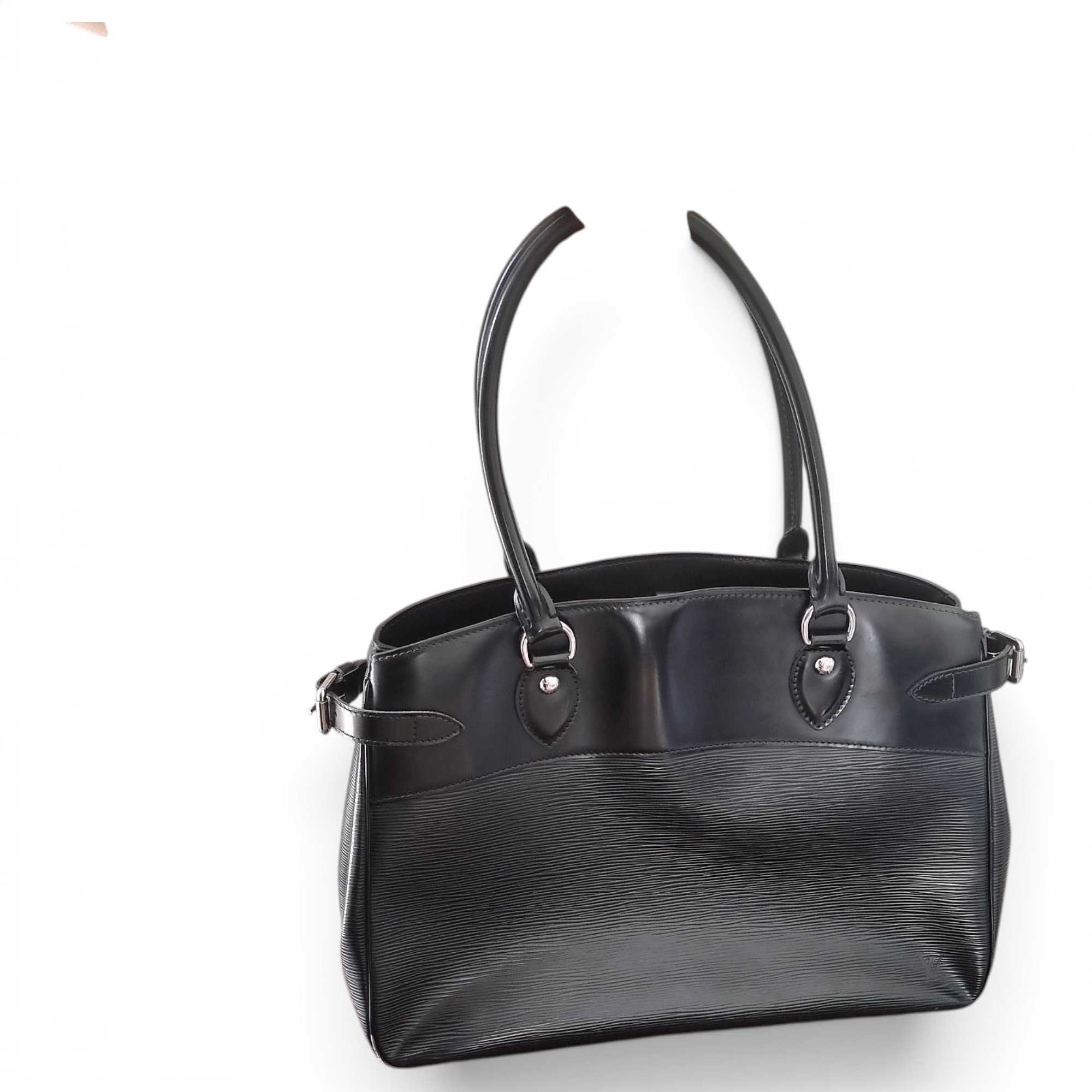 Passy leather handbag