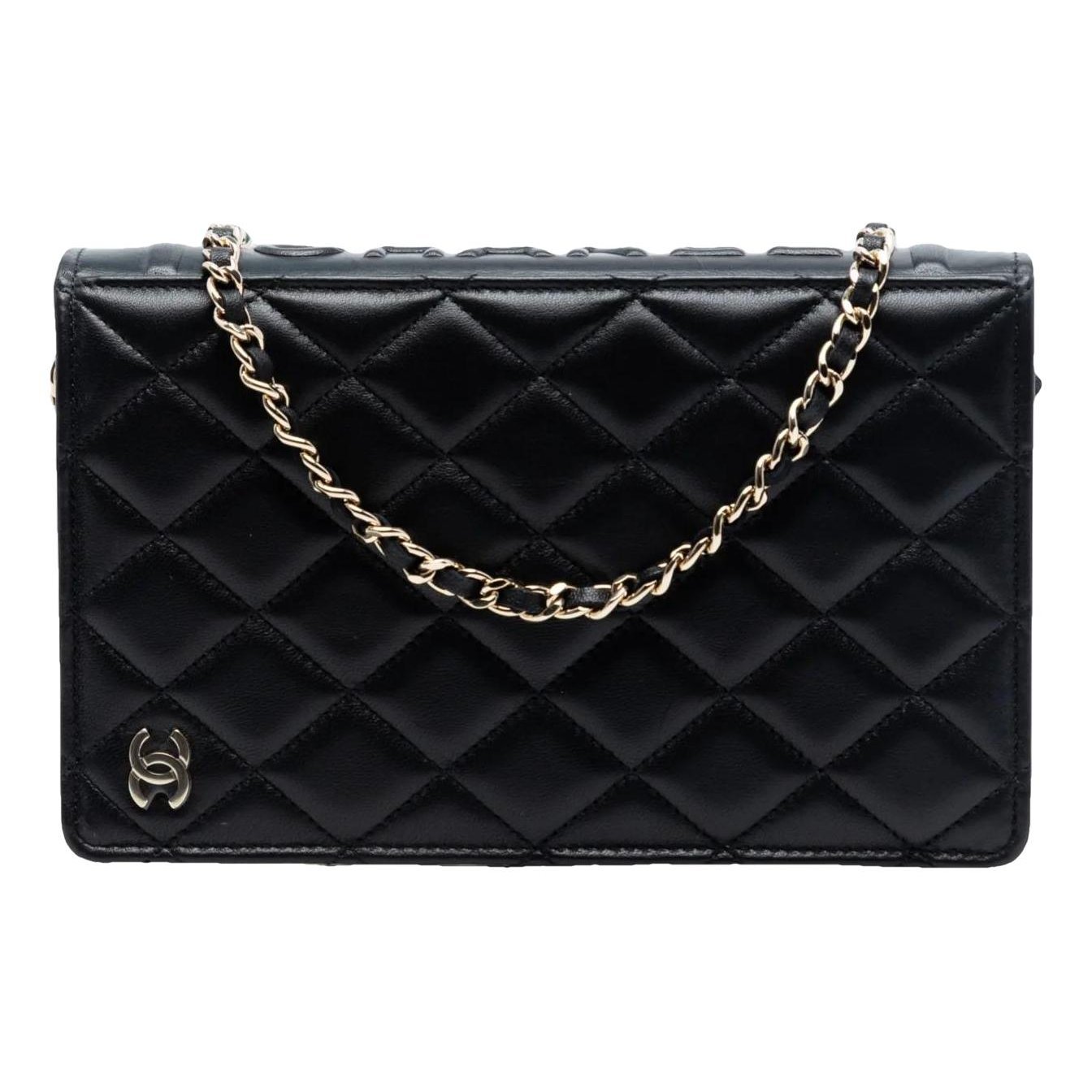 Wallet On Chain leather crossbody bag