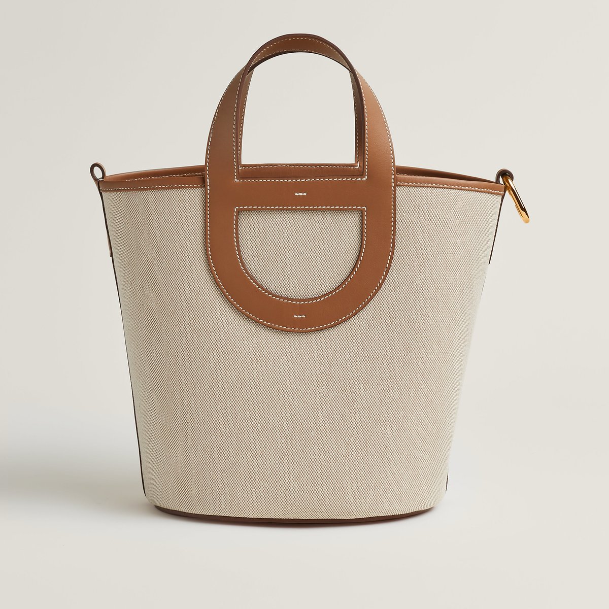 【HERMES】インザループ 23 バッグ エクリュ ※要在庫確認 25新作 エルメス インザループ 23 エクリュ ノワール キャンバス