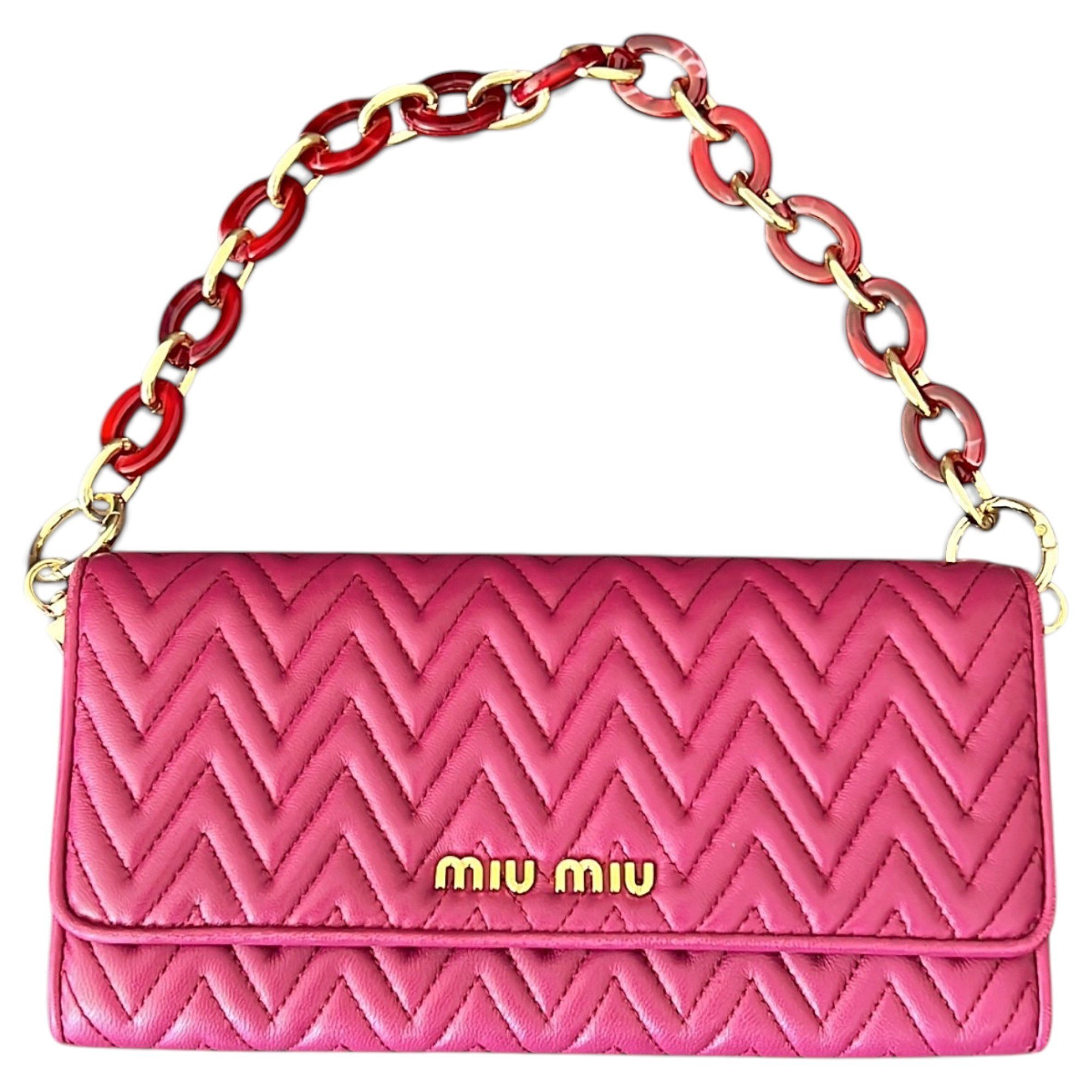 Matelassé leather handbag