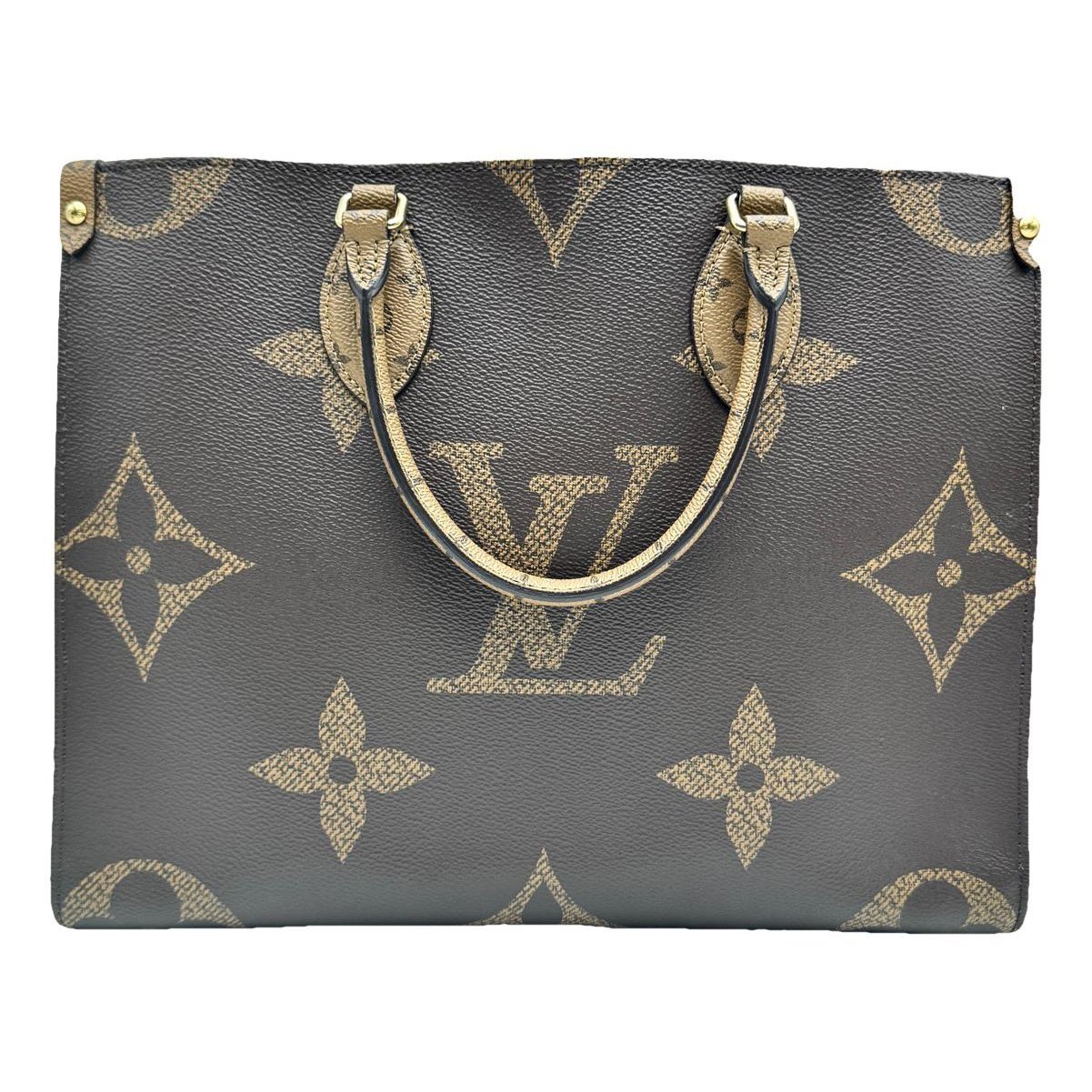 Onthego leather handbag