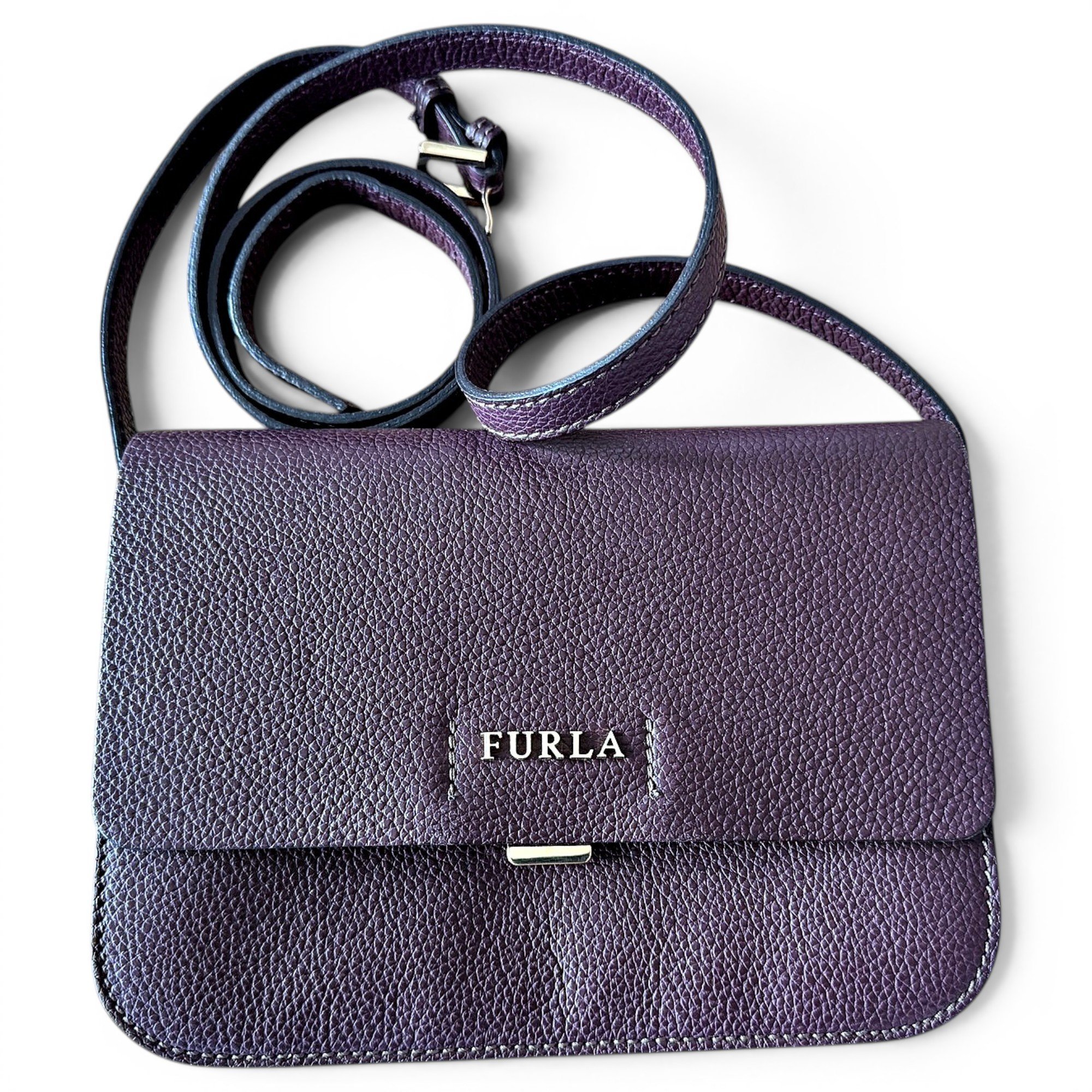 Leather crossbody bag