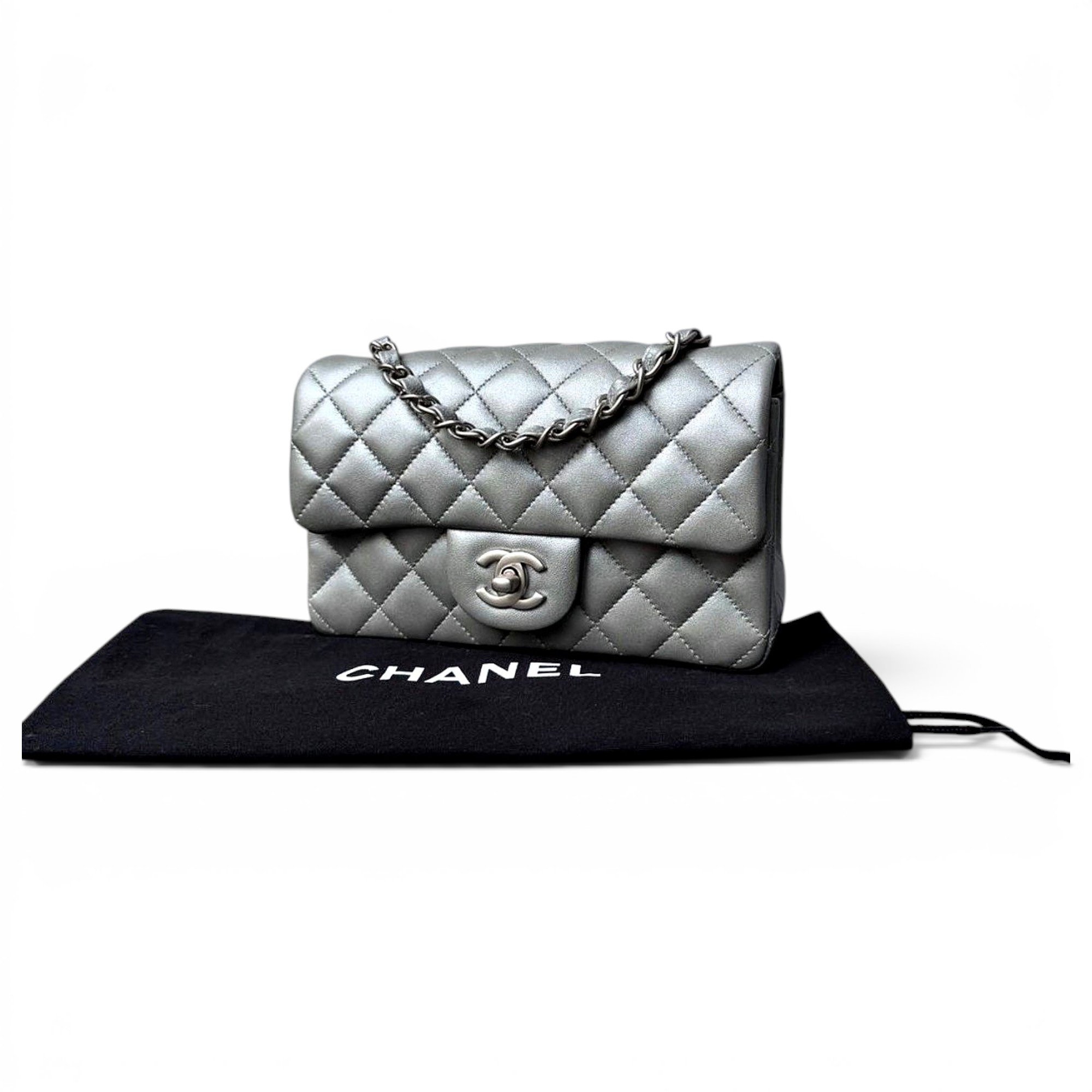 Timeless/Classique leather crossbody bag