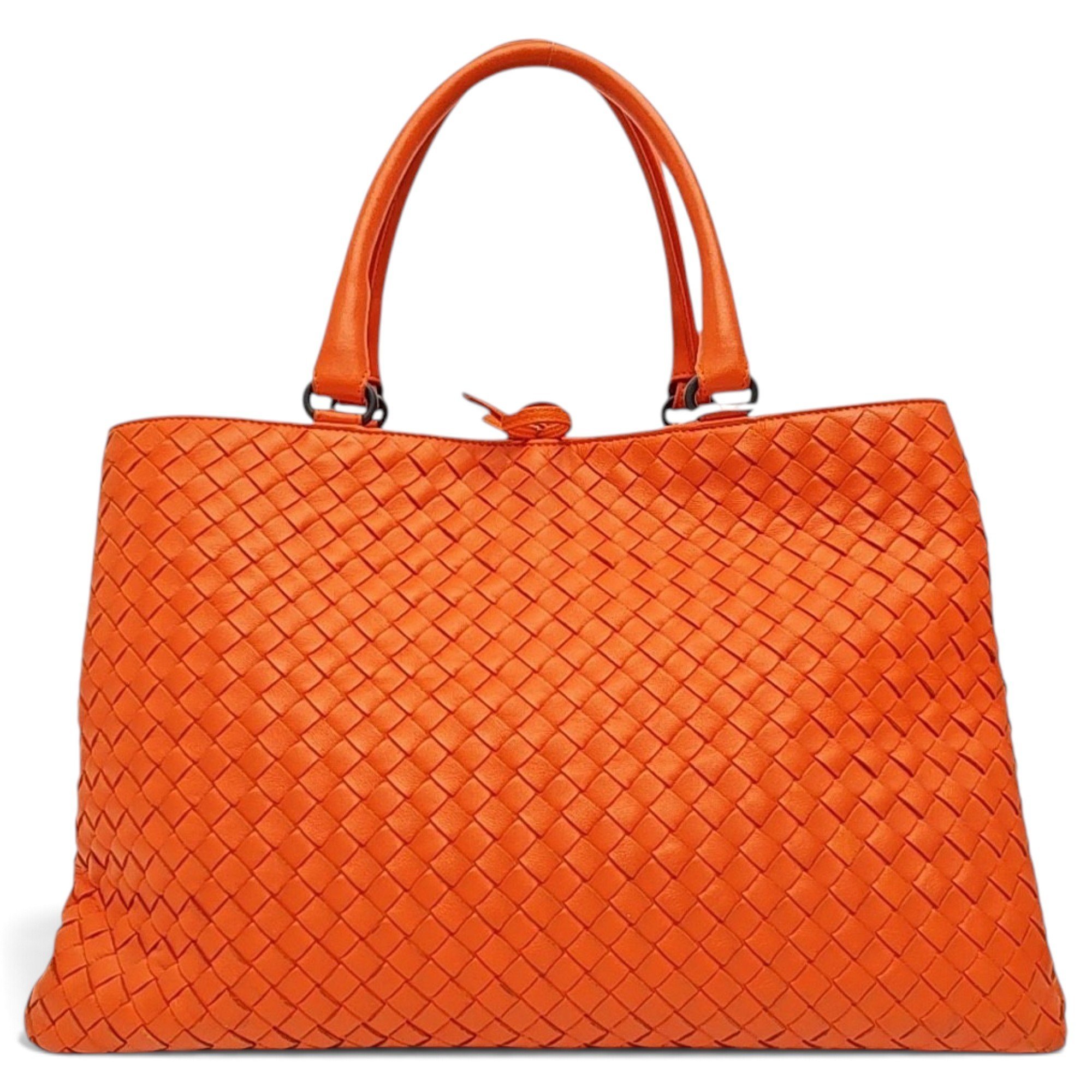 Bottega Veneta Cabat leather handbag