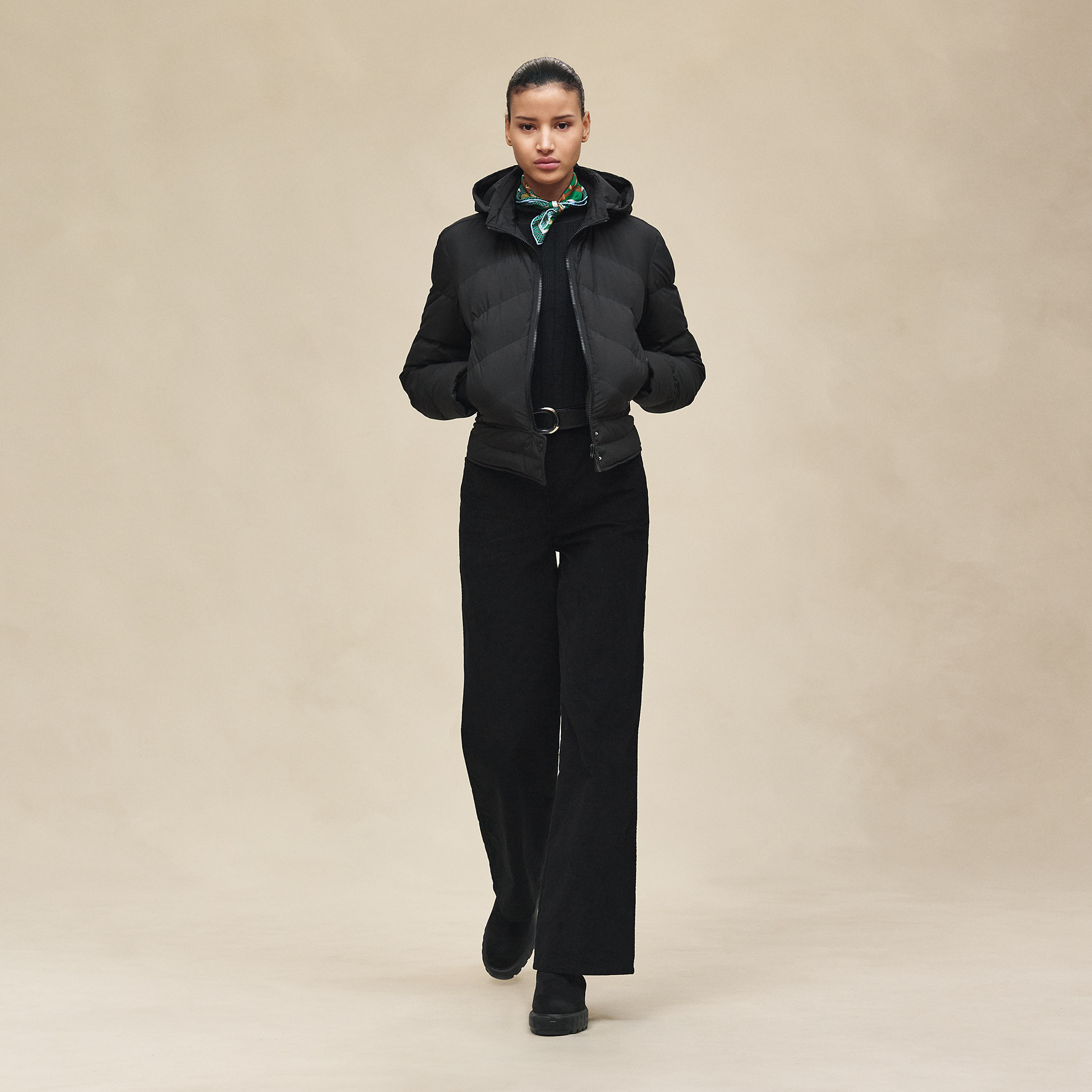 Short puffer coat