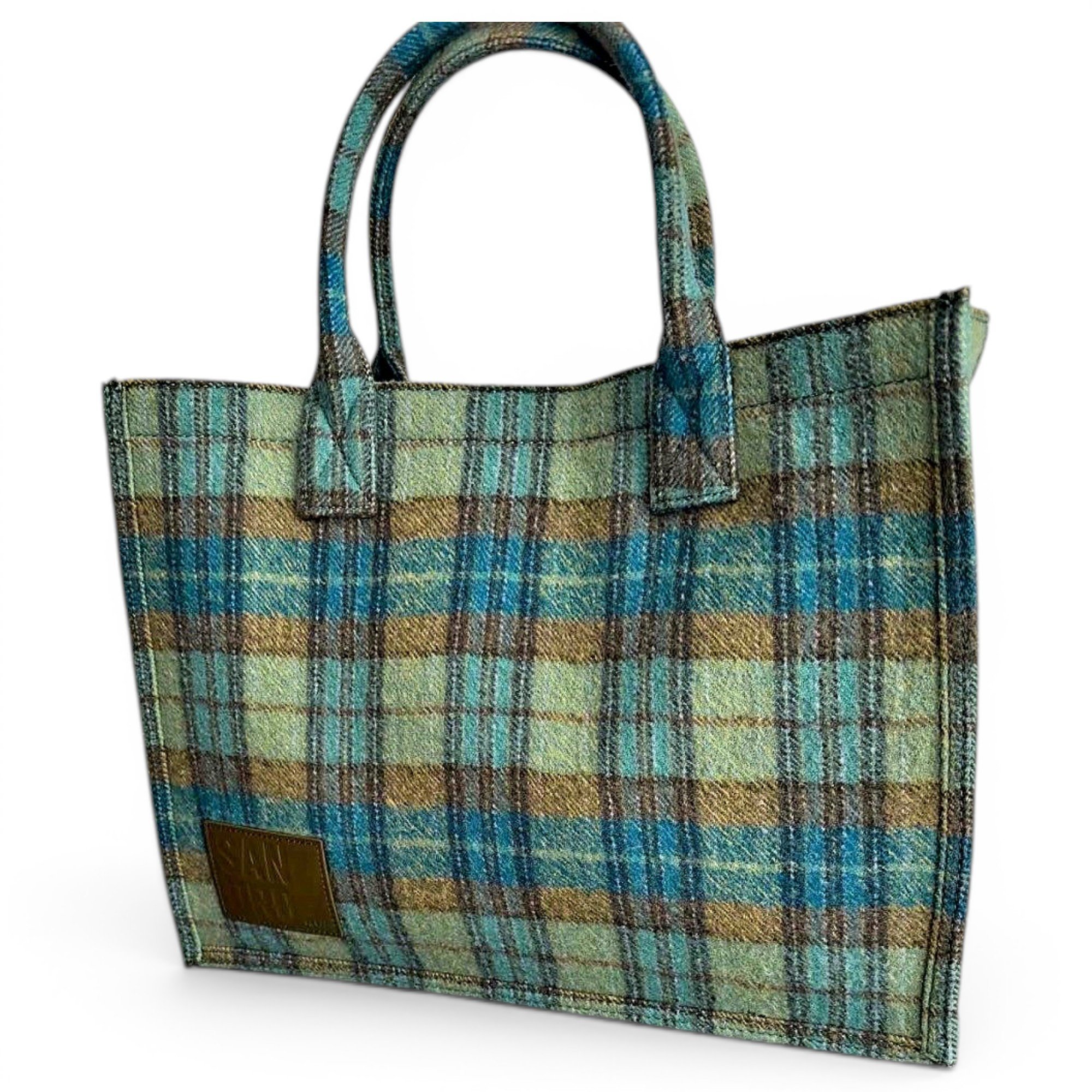 Wool handbag
