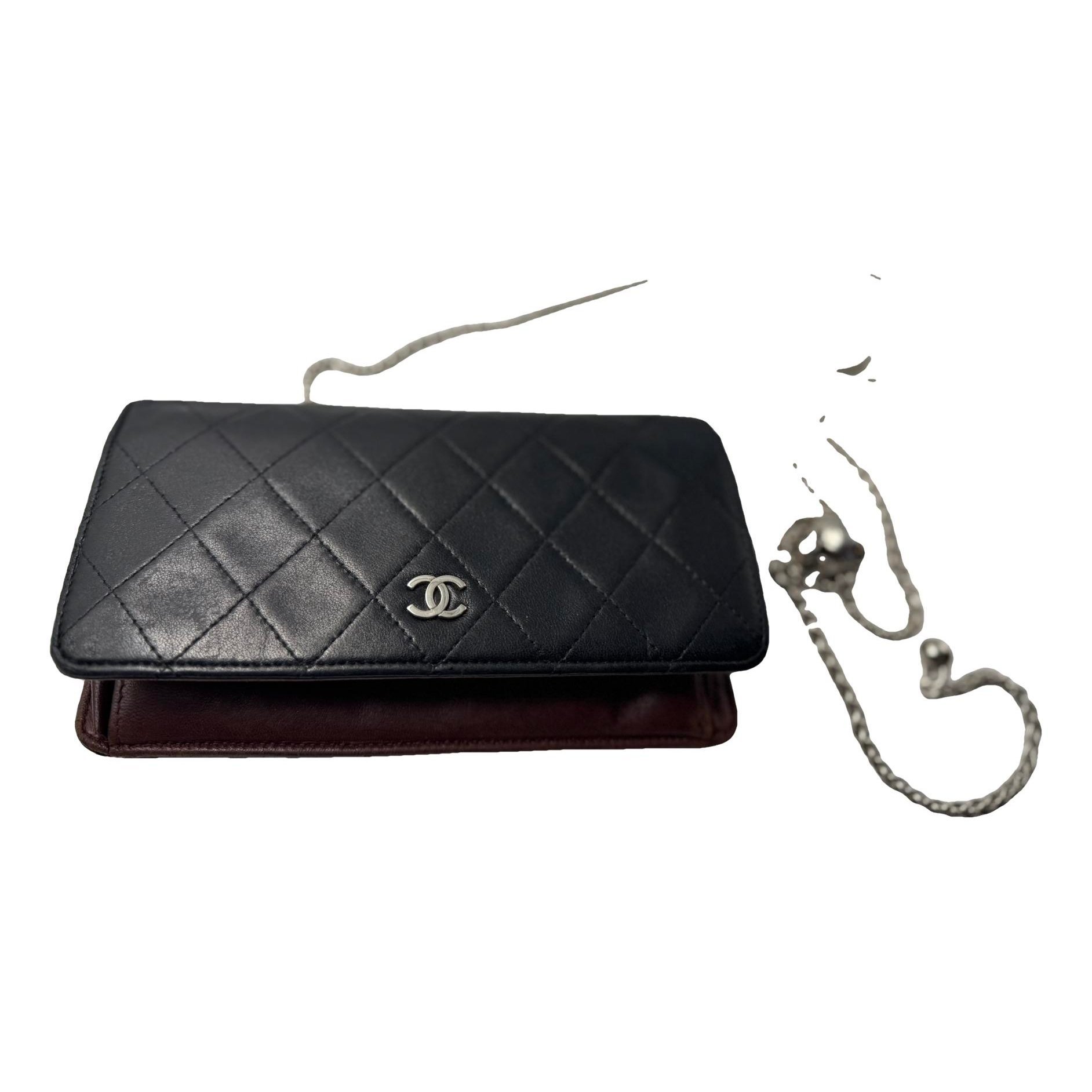 Wallet On Chain leather crossbody bag