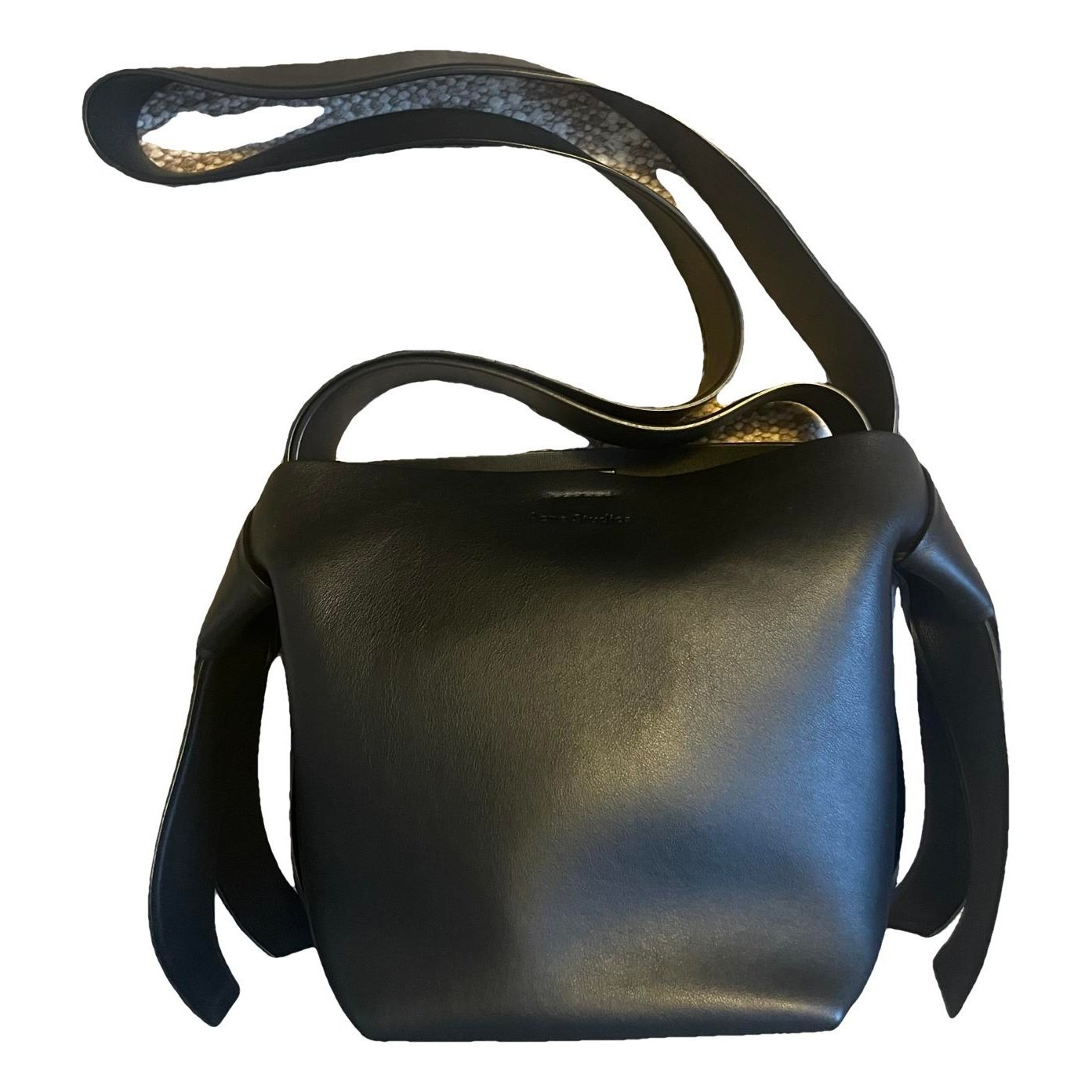 Musubi leather handbag