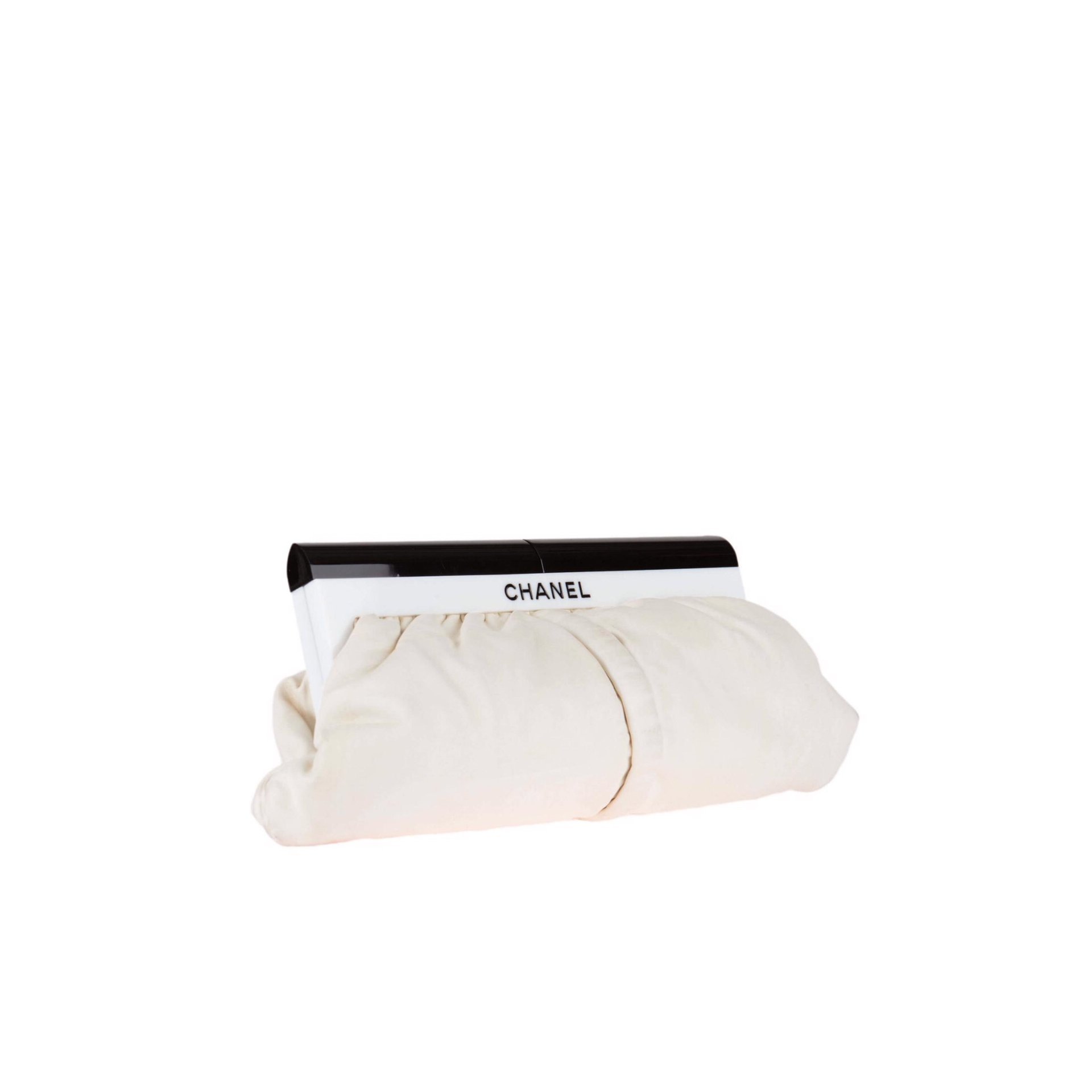 Leather clutch bag