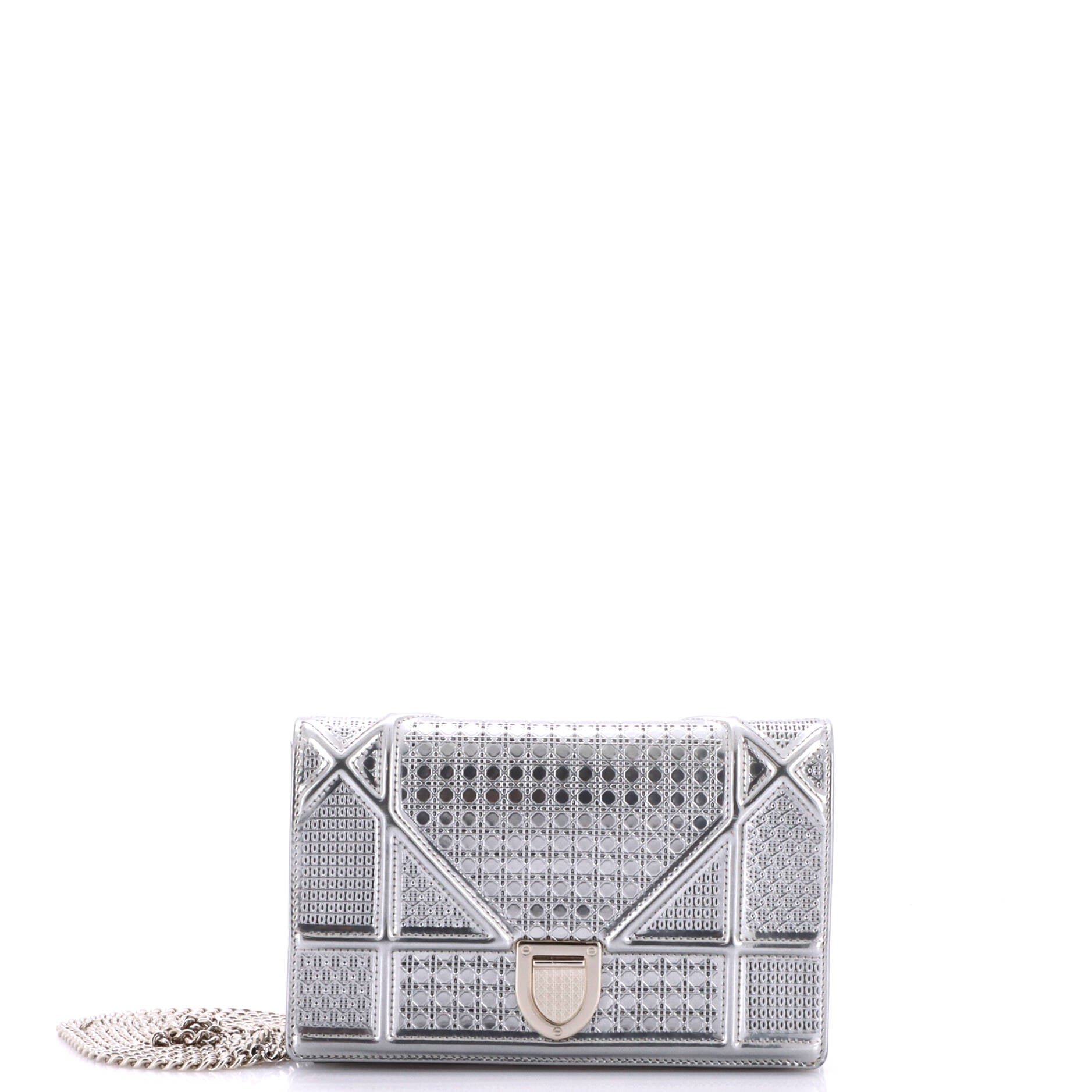 Diorama Wallet on Chain Cannage Embossed Calfskin
