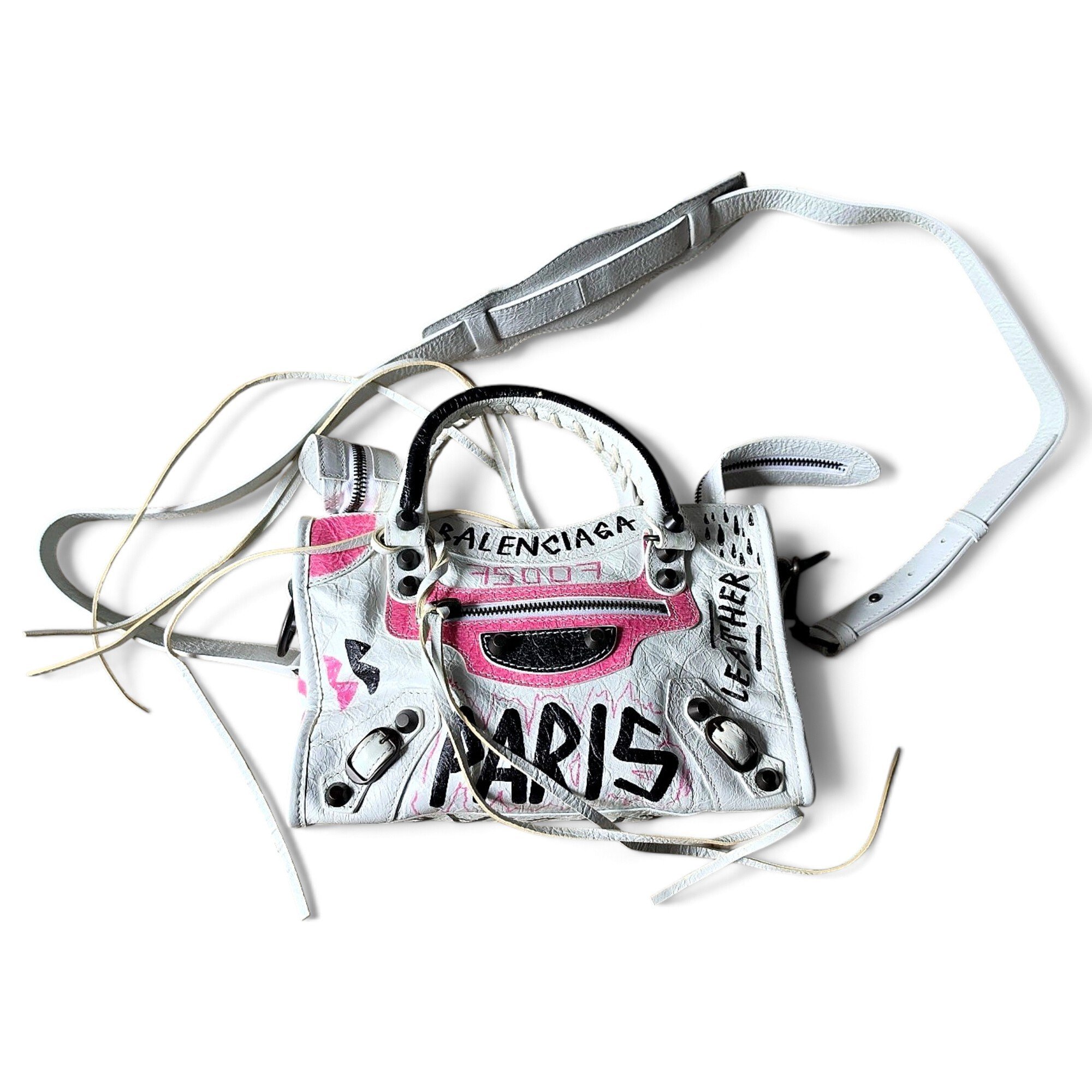 City leather handbag