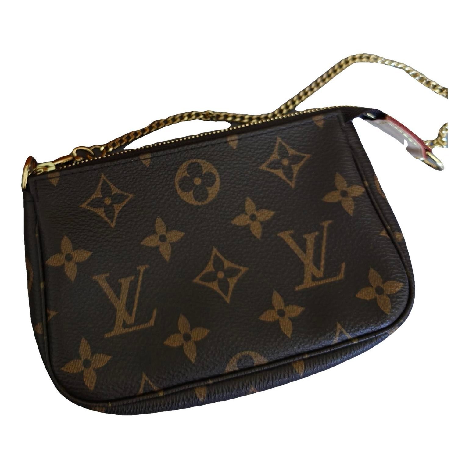Pochette Accessoire leather handbag