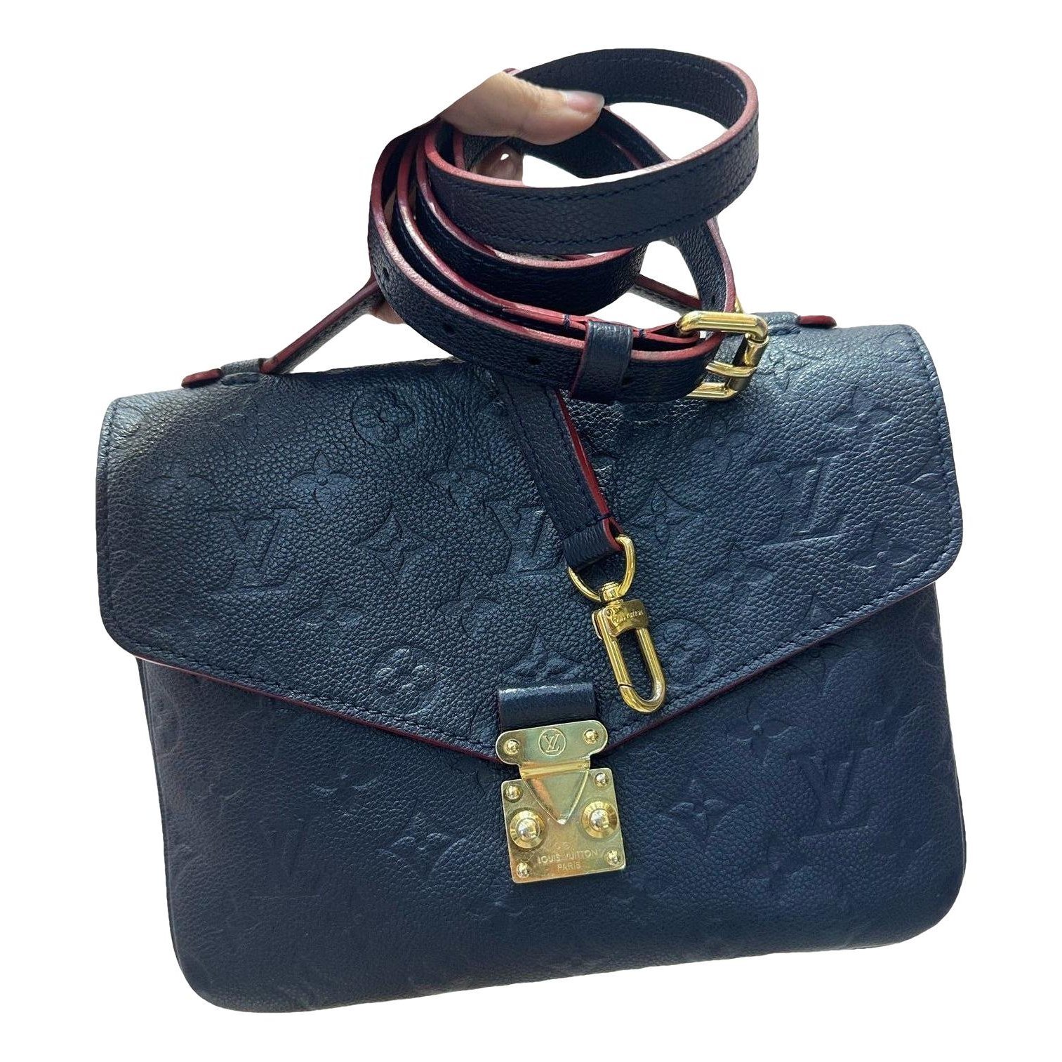 Metis leather handbag
