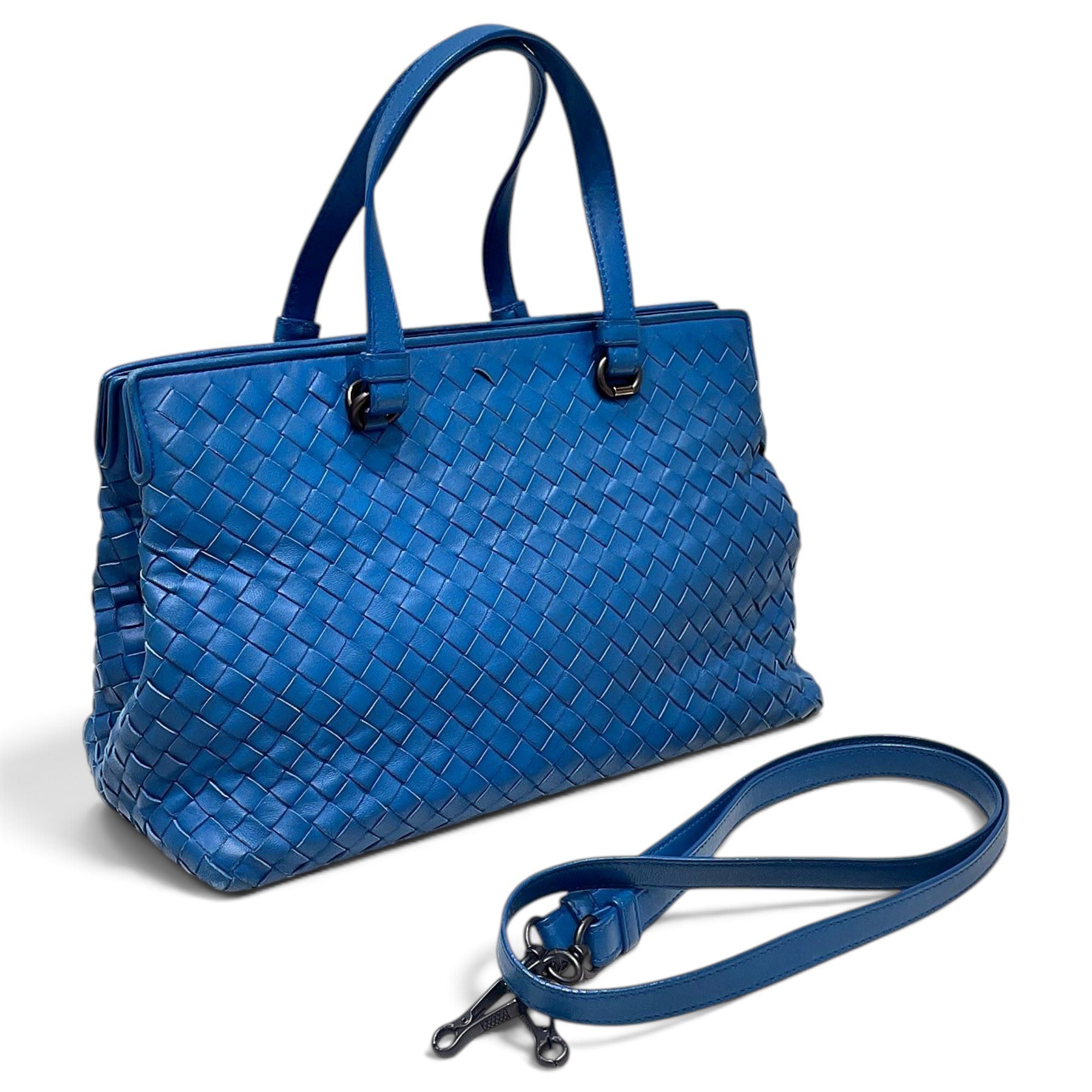 Leather tote