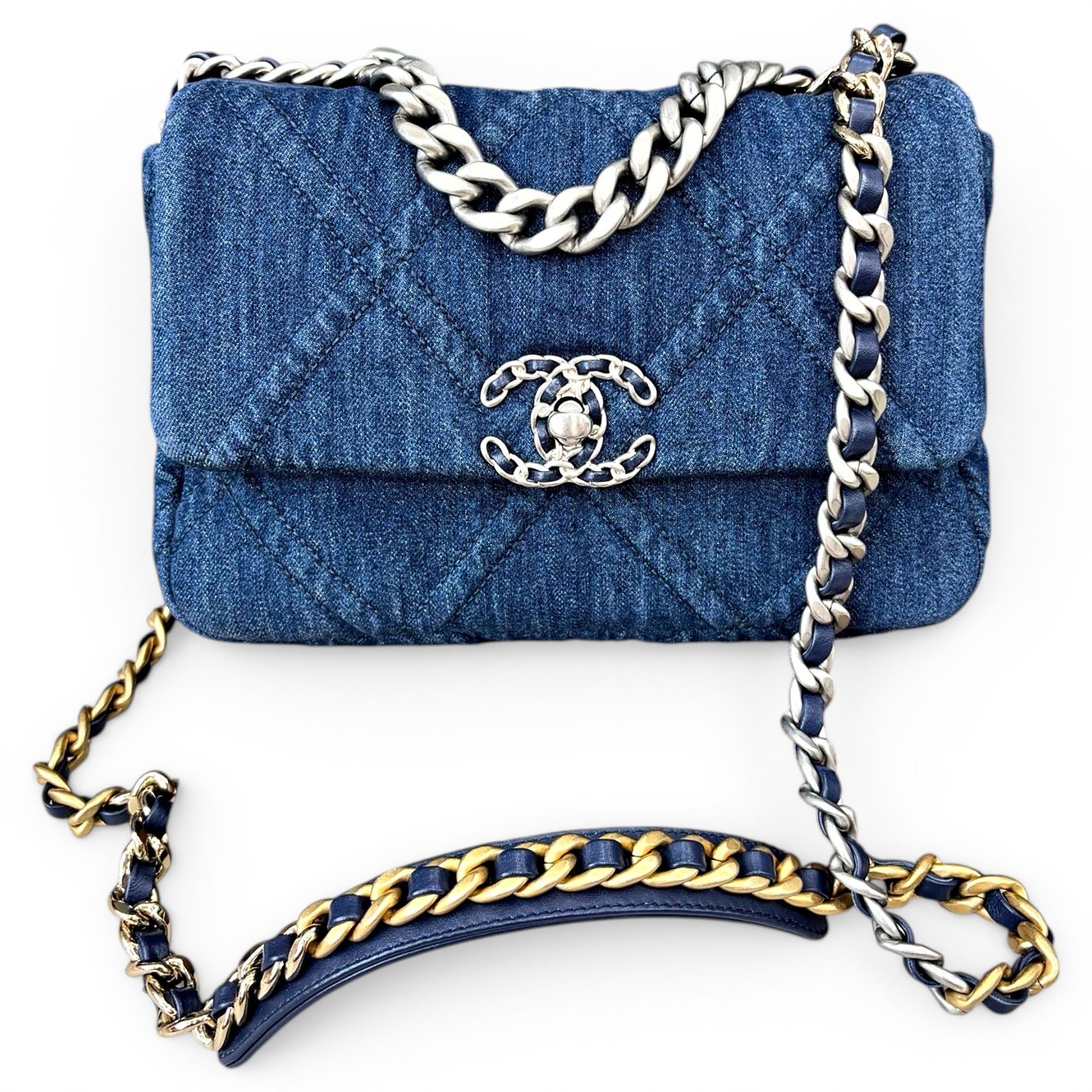 Chanel 19 cloth handbag