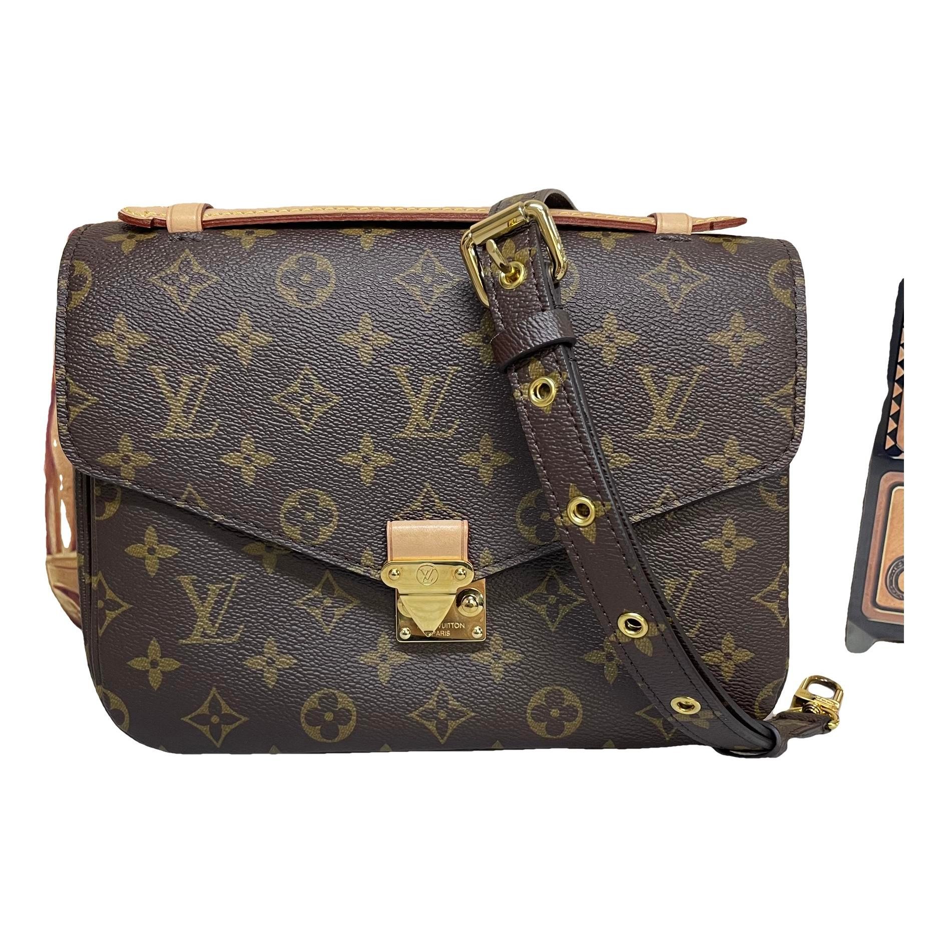 Metis leather handbag