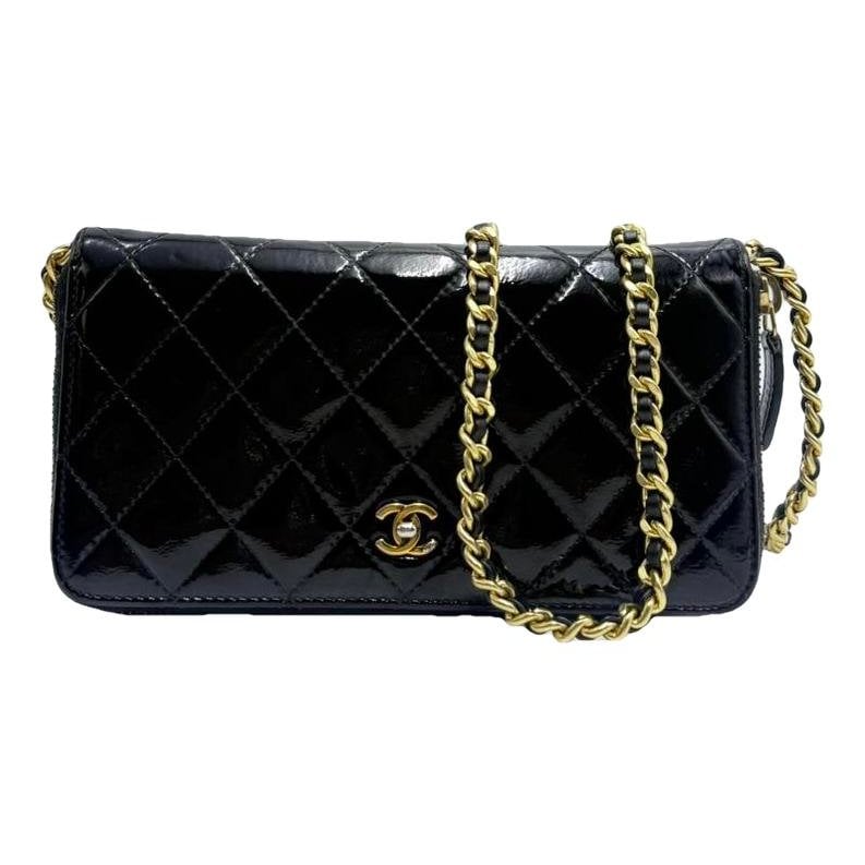 Wallet On Chain Timeless/Classique patent leather crossbody bag
