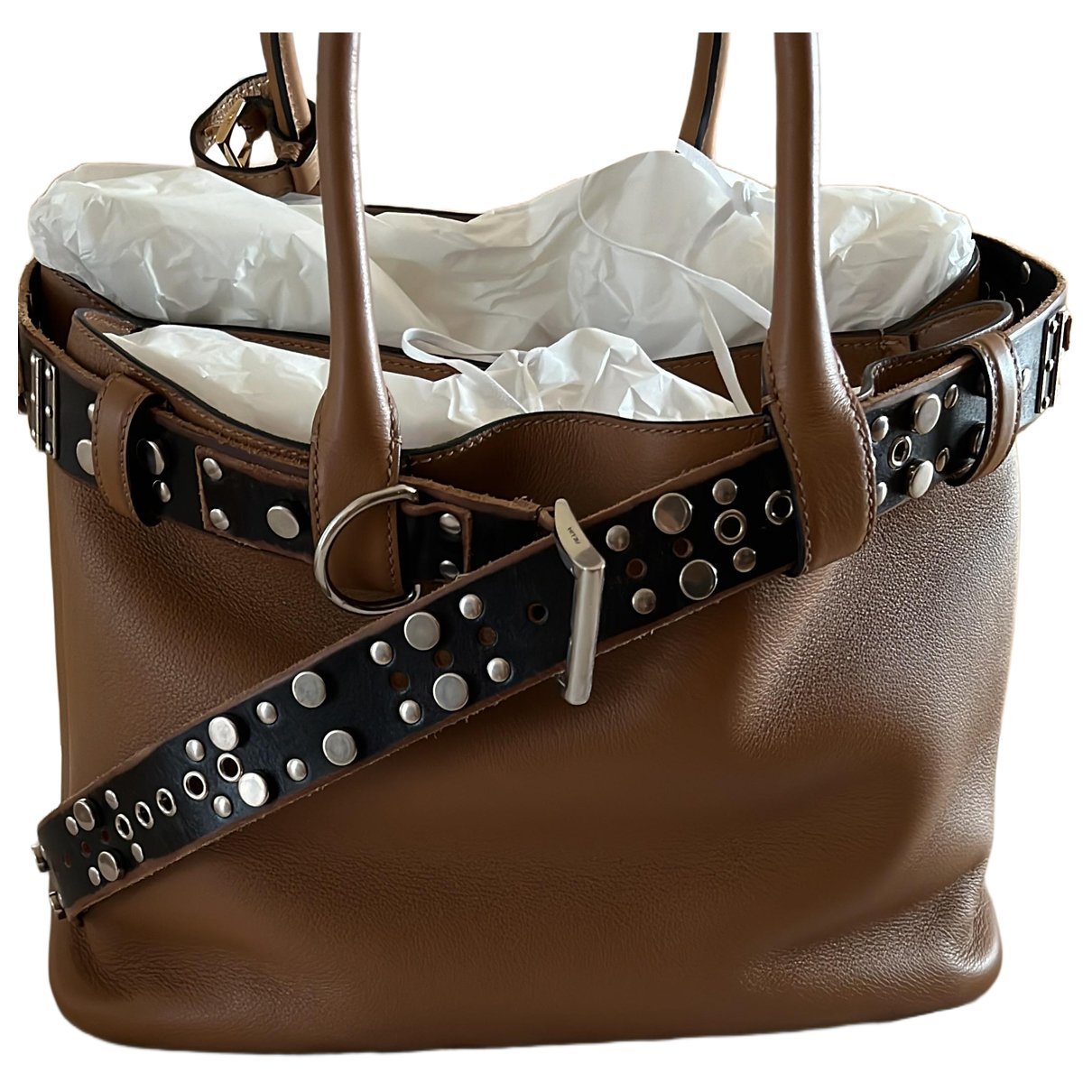 Buckle leather tote
