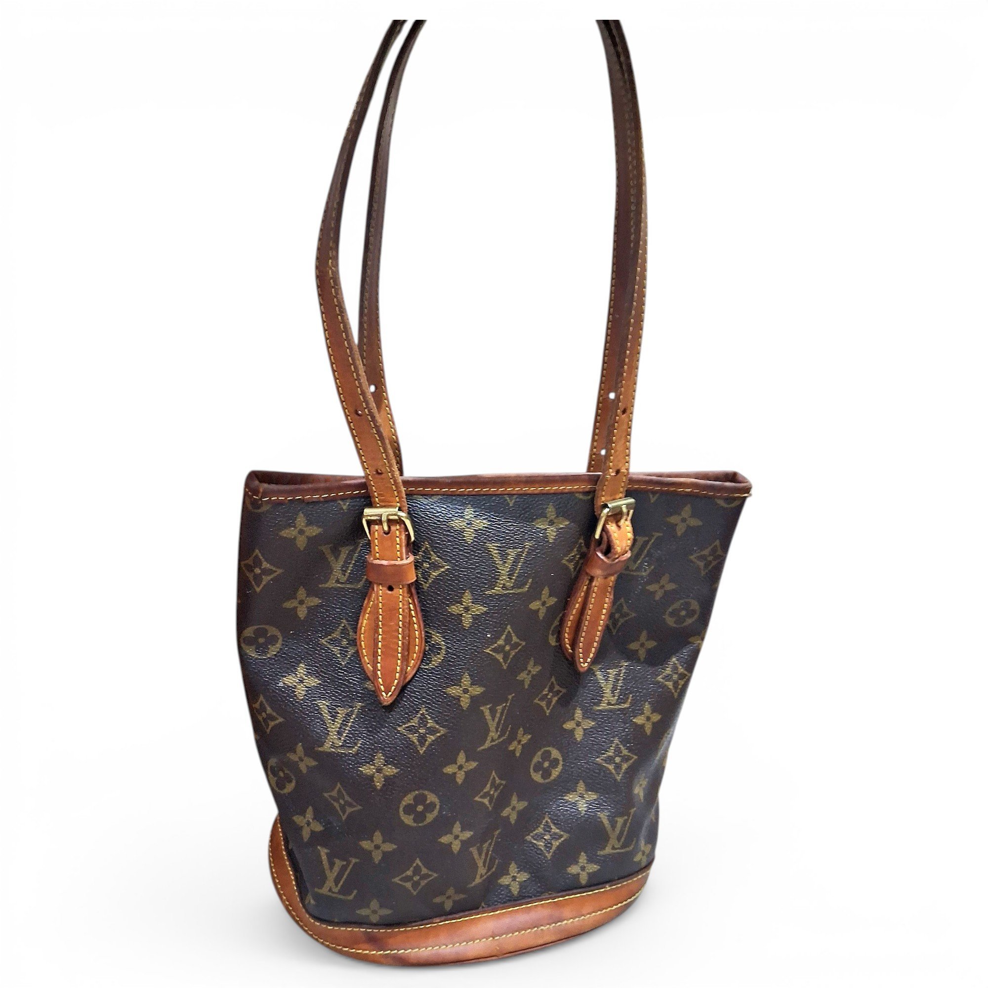 Bucket leather handbag