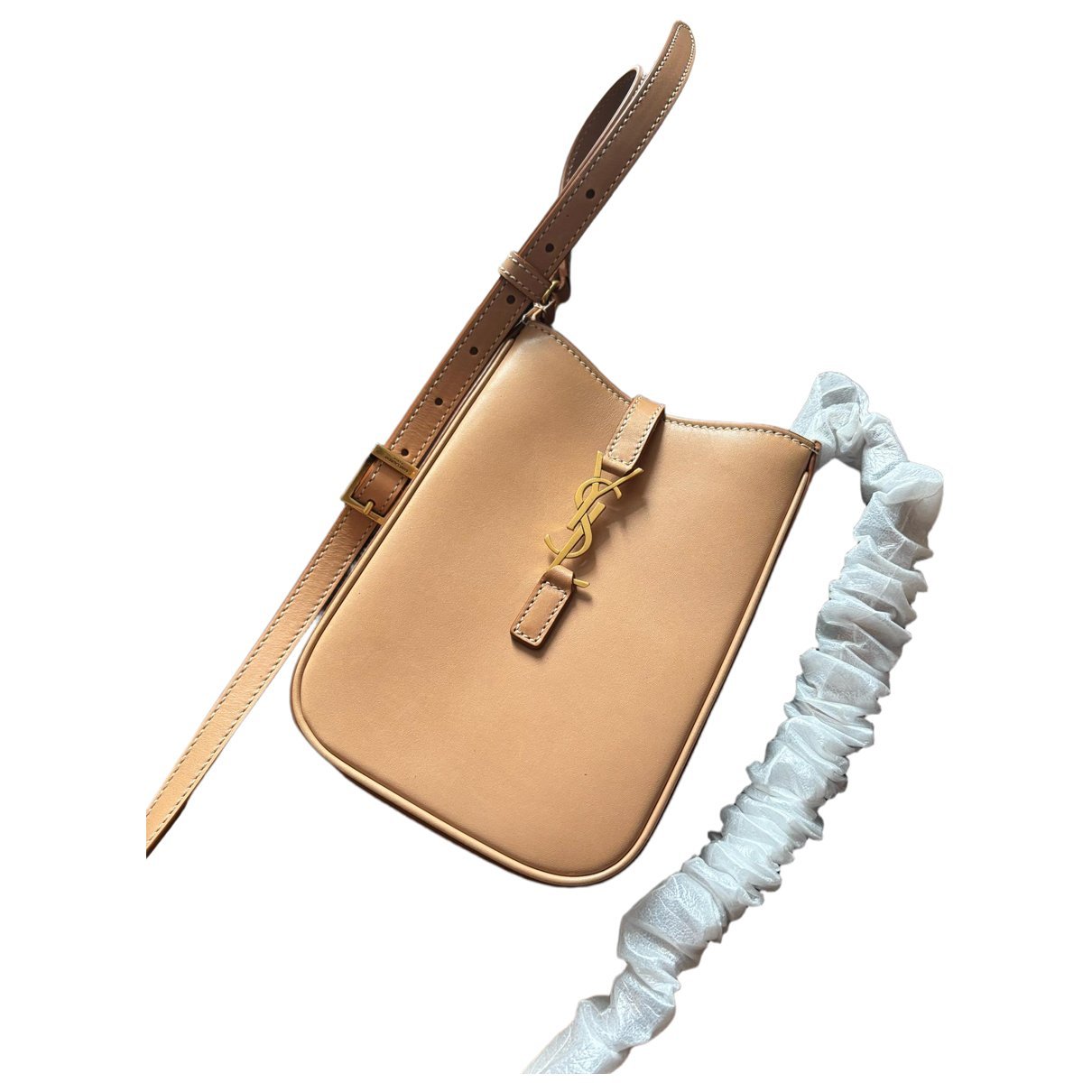 Saint Laurent Le 5 à 7 leather handbag