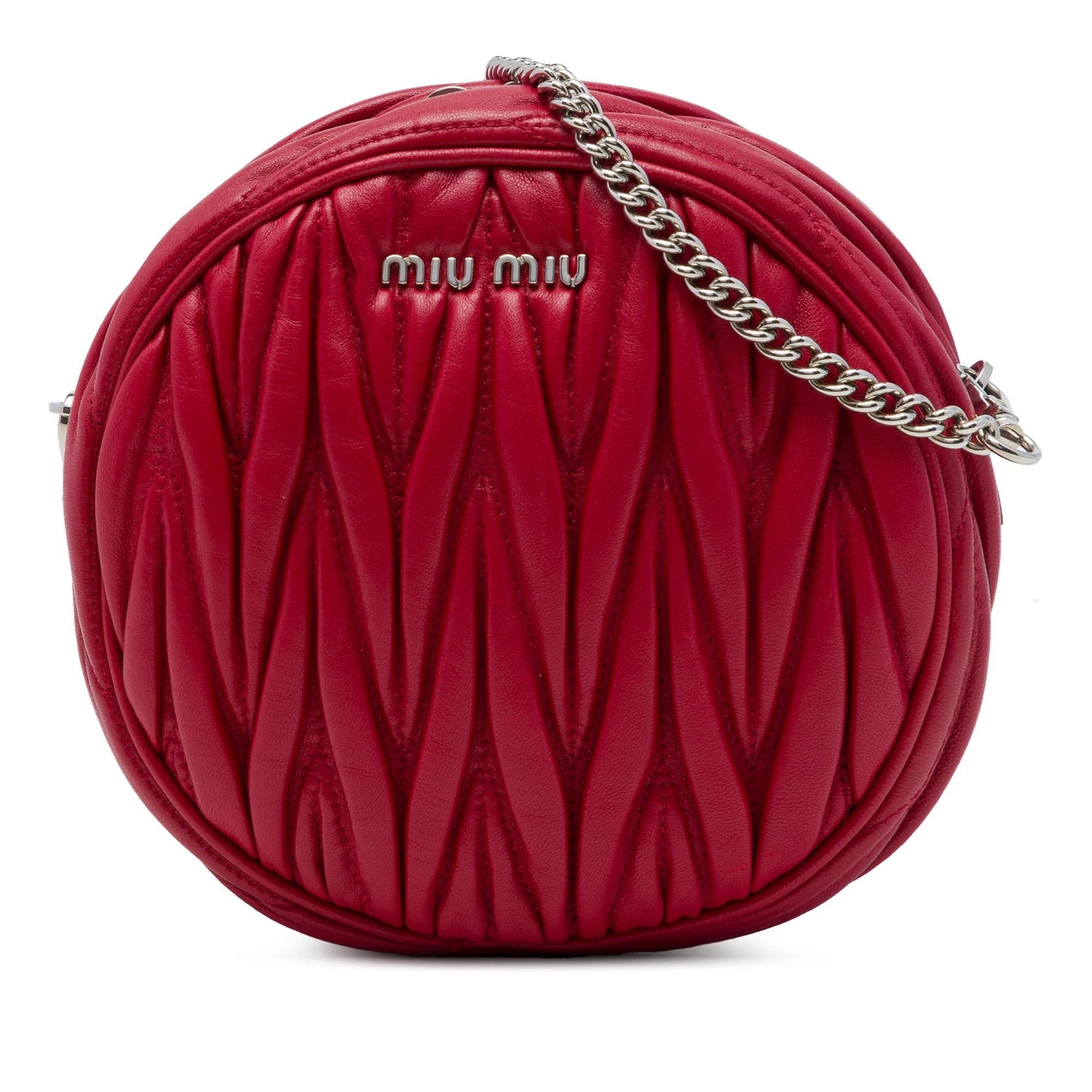 Matelassé leather handbag