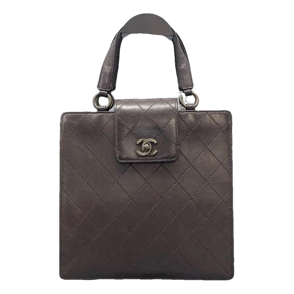 Leather tote