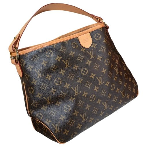 Delightful leather handbag