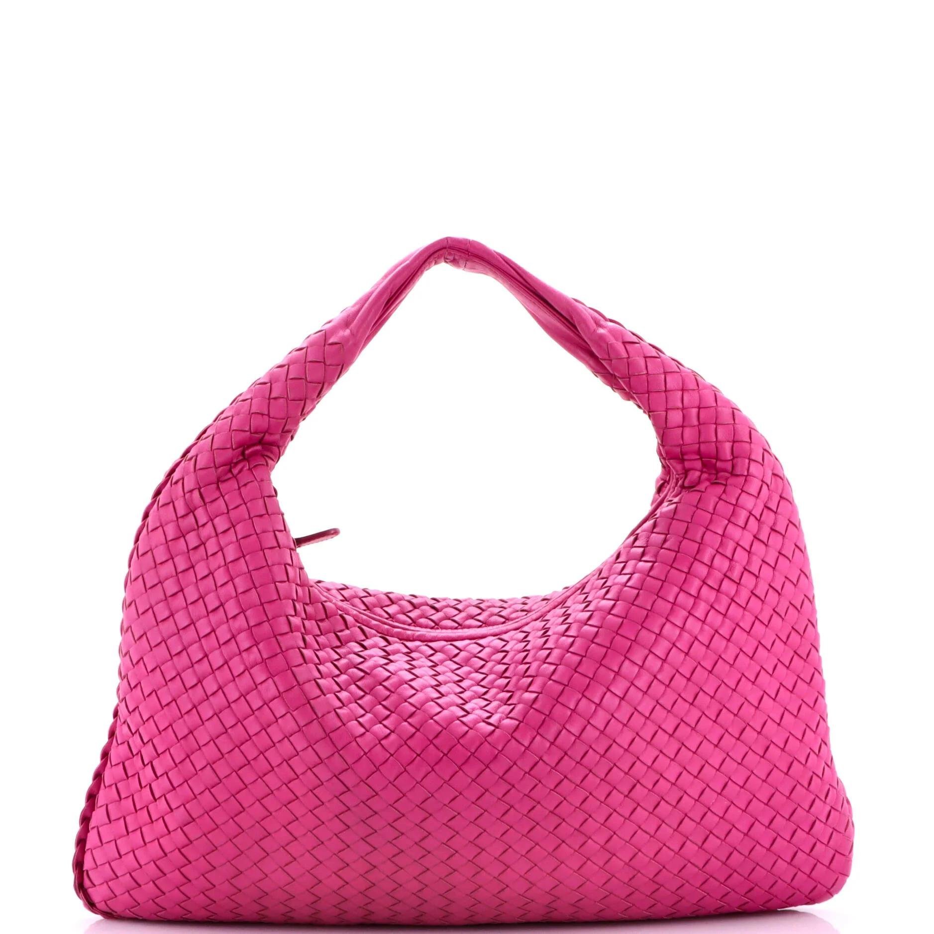 Veneta leather handbag
