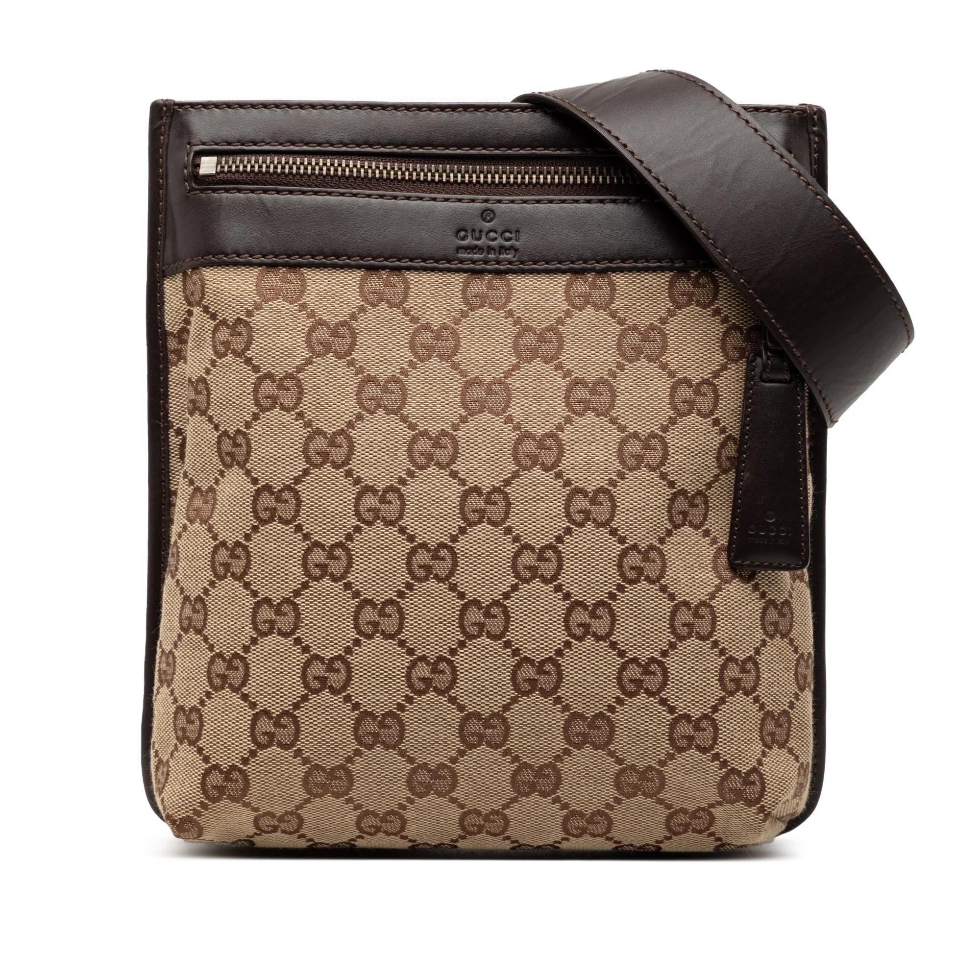 Gucci B leather handbag