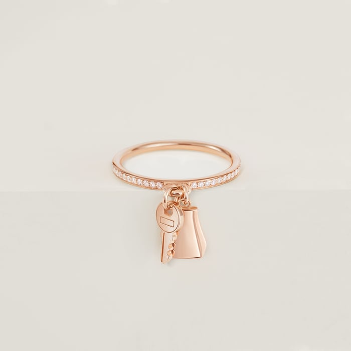 Sans Coloris Kelly Clochette Ring, Small Model