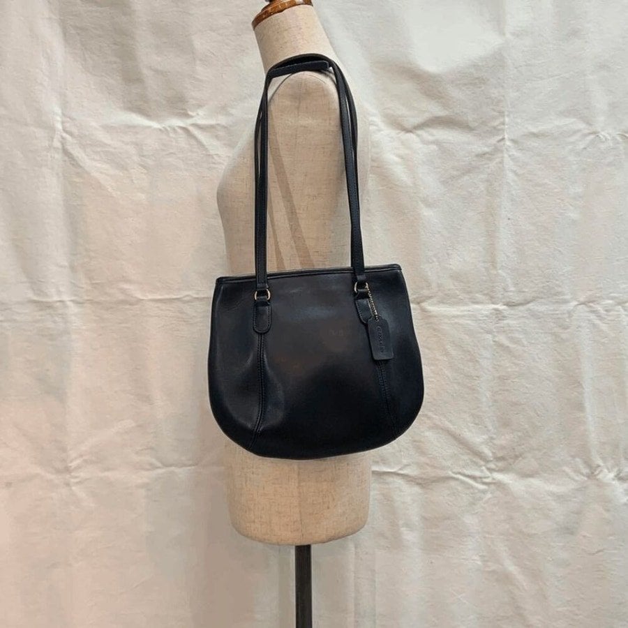 Signature Sufflette leather handbag