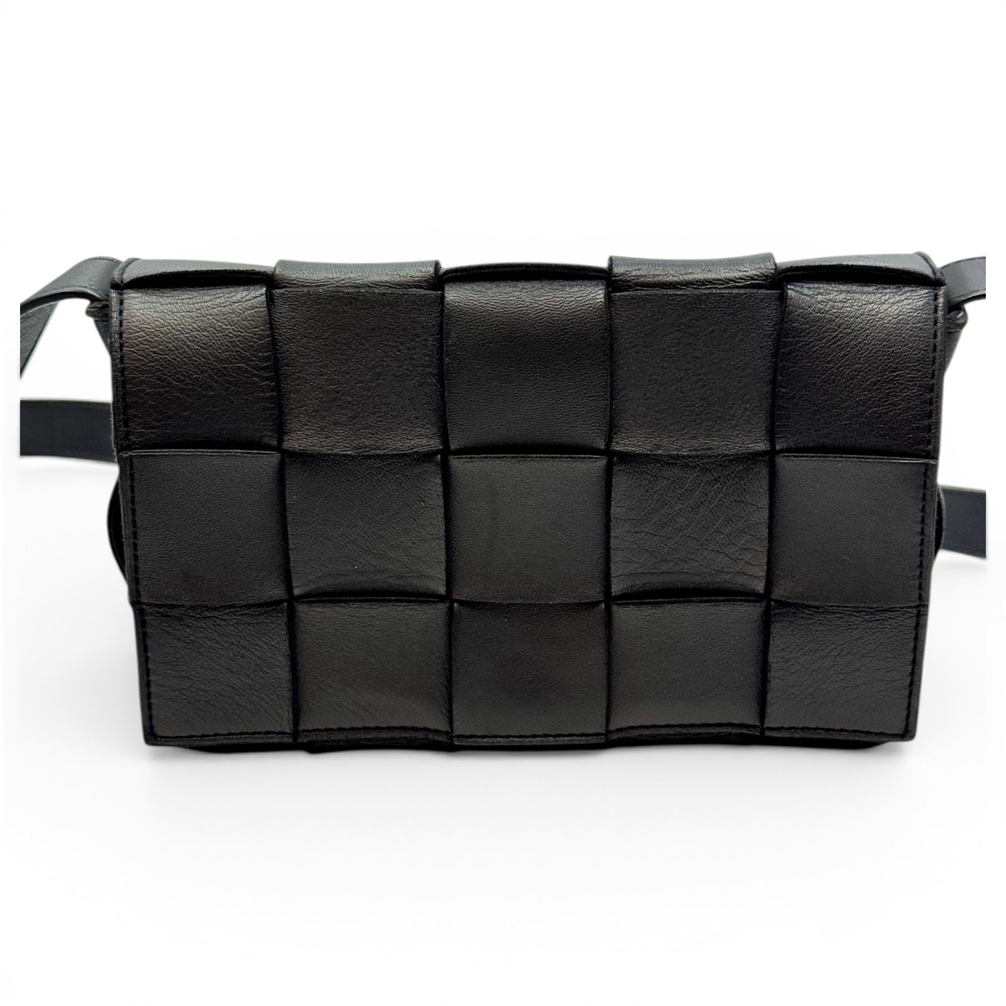 Cassette leather handbag