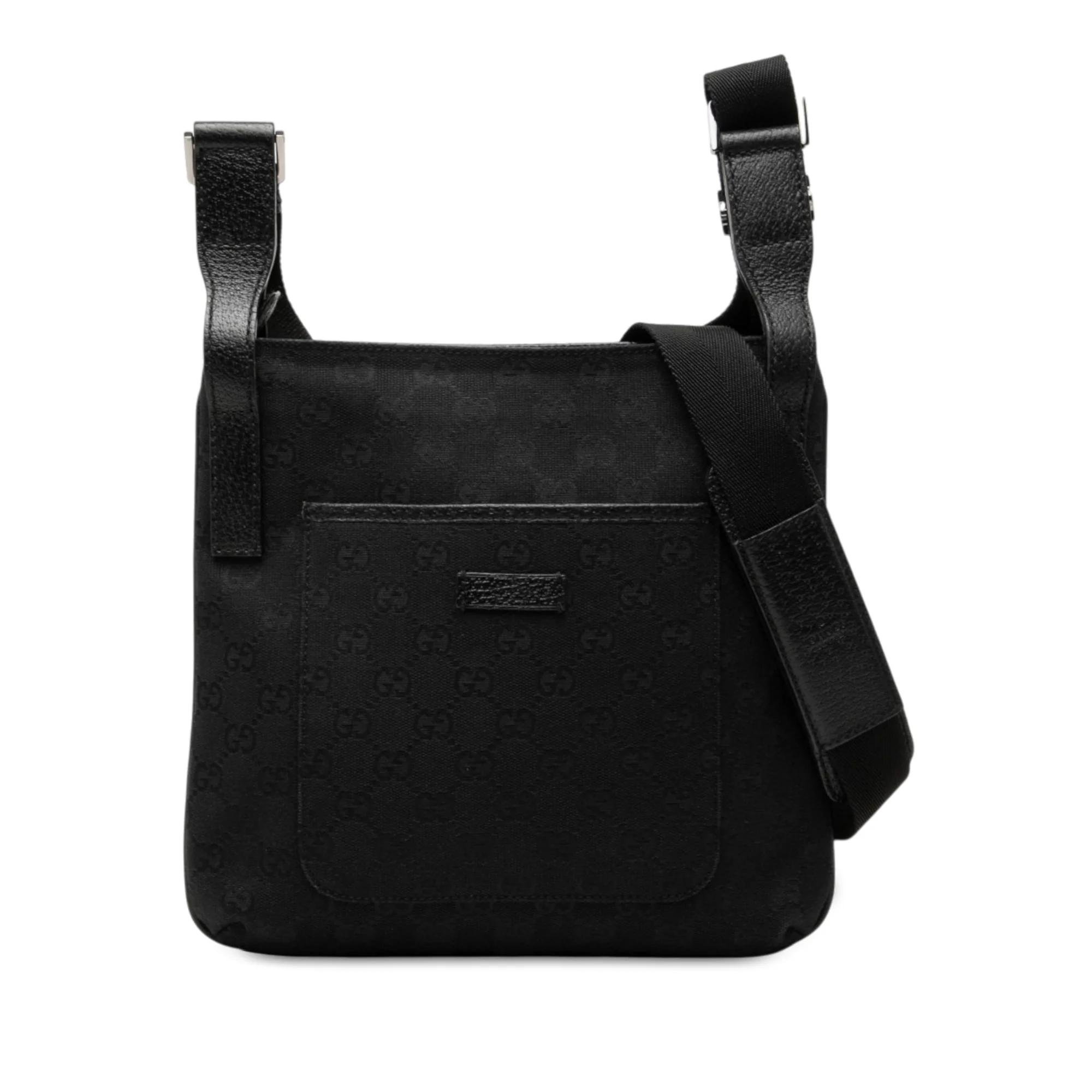 Gucci B leather handbag