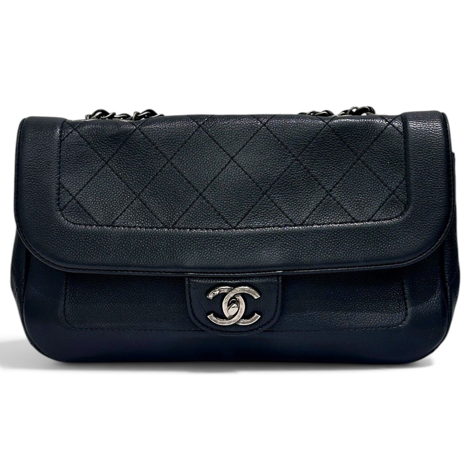 Timeless/Classique leather crossbody bag