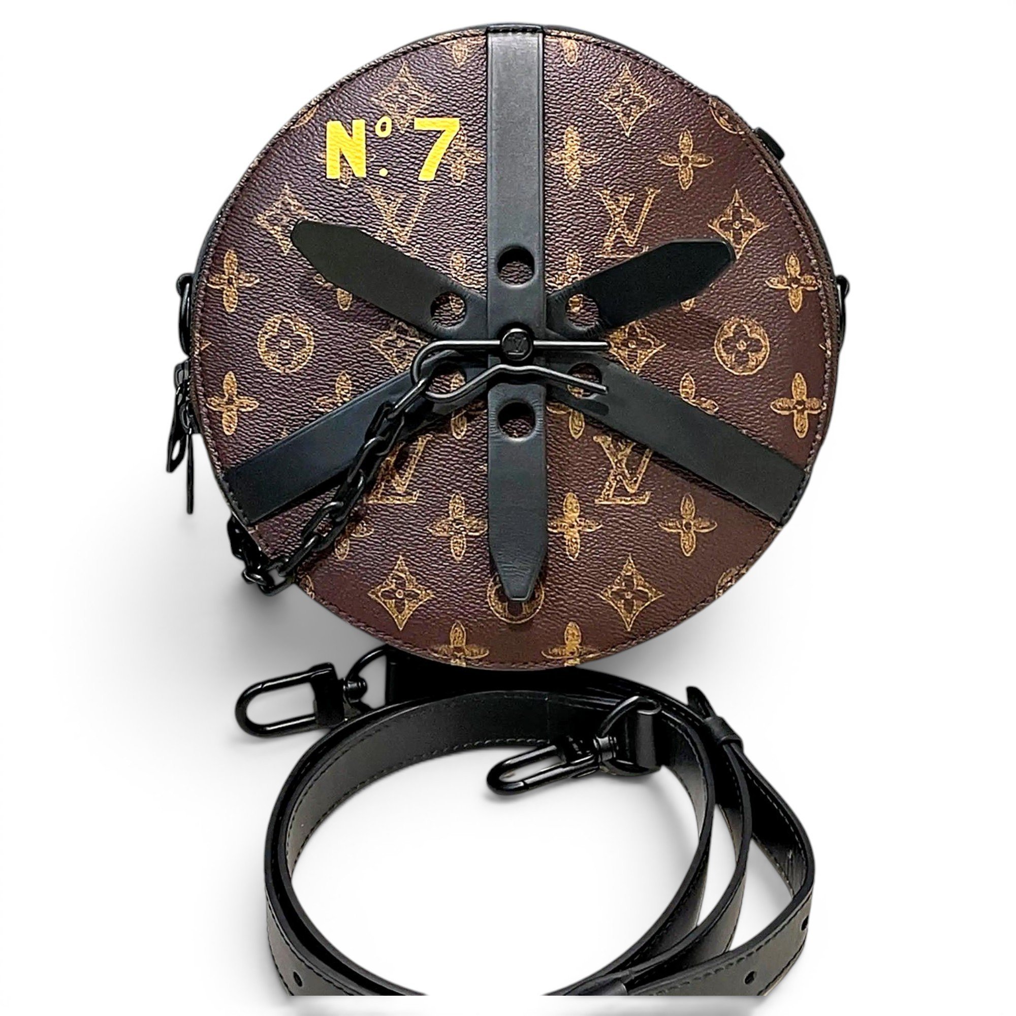 Boîte chapeau souple vinyl crossbody bag