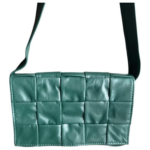 Cassette leather handbag