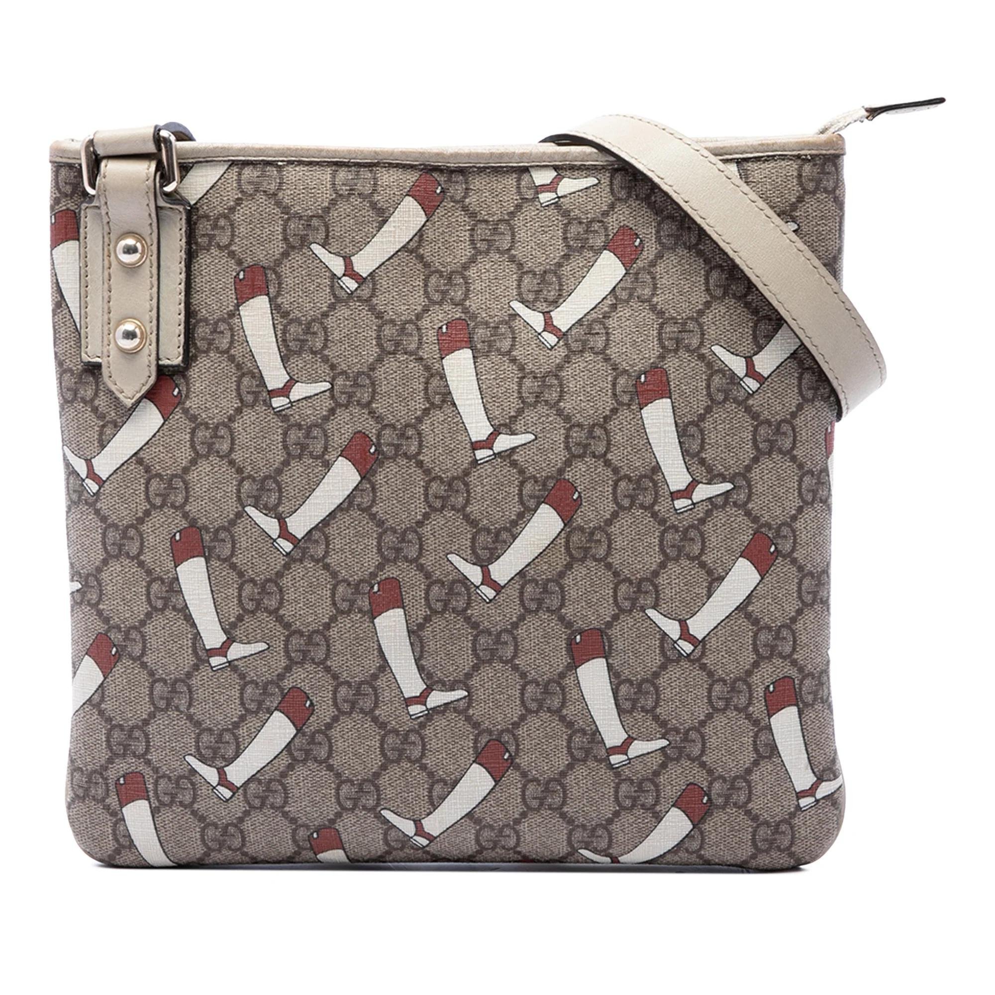 Gucci B cloth handbag