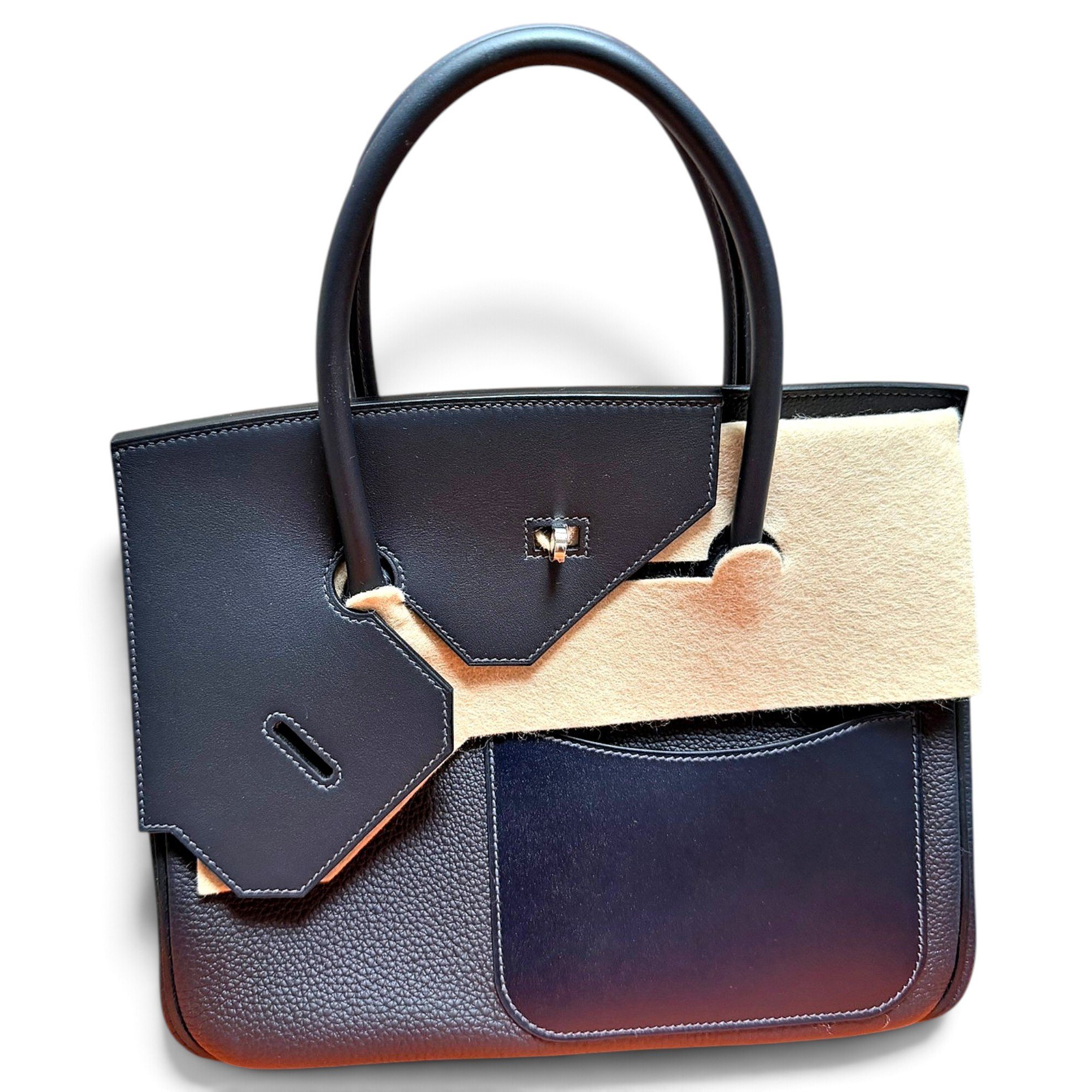 Leather handbag