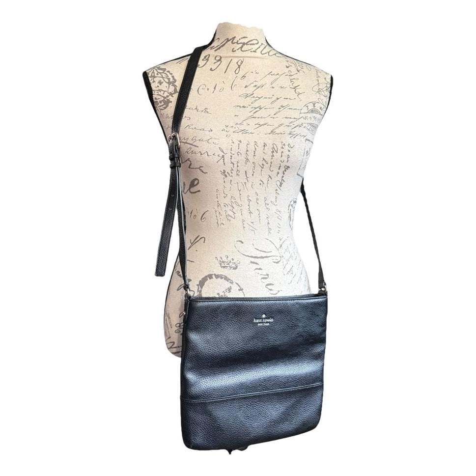 Leather crossbody bag