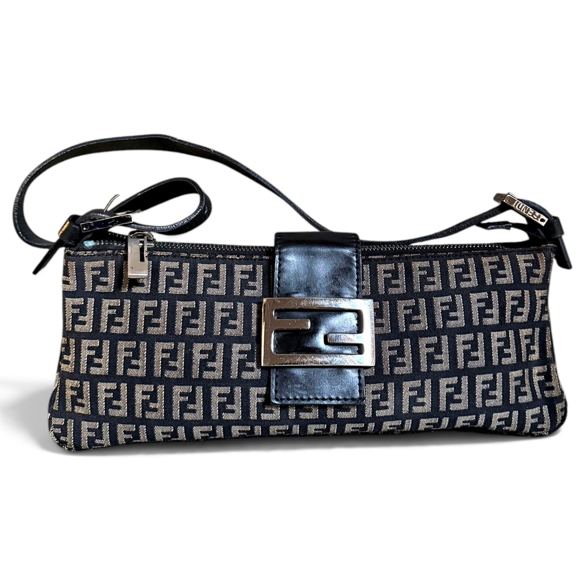 Baguette clutch bag