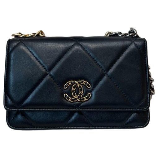 Wallet On Chain Chanel 19 leather handbag