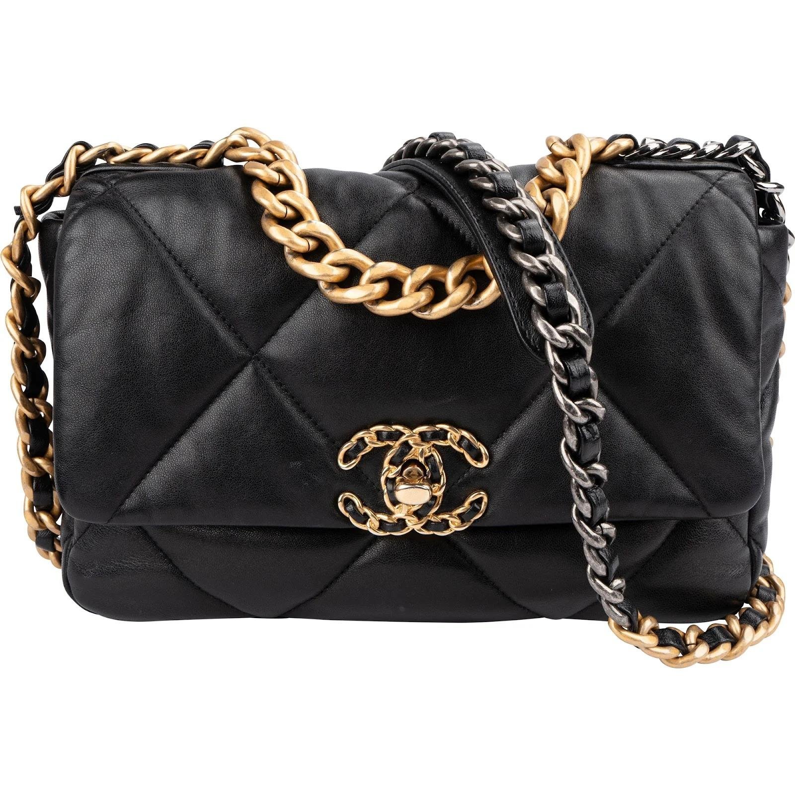 Chanel 19 leather handbag