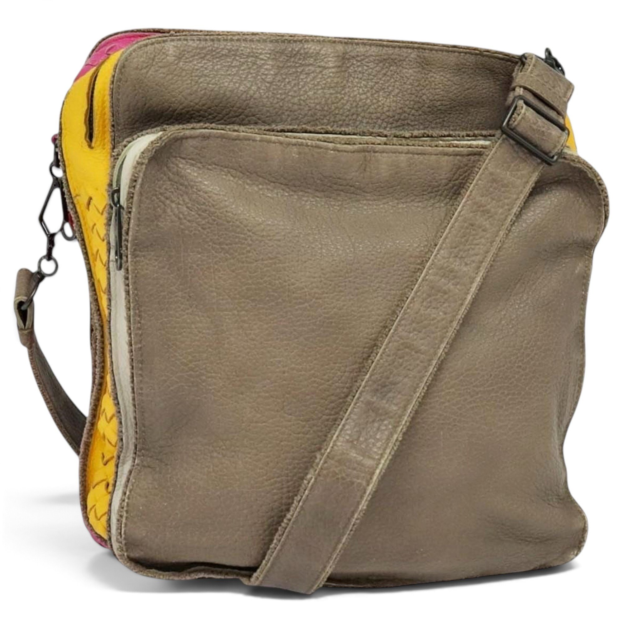 Veneta leather handbag