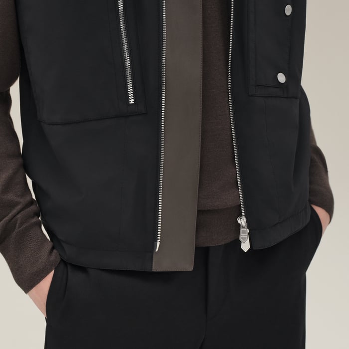 Noir Straight Cut Vest