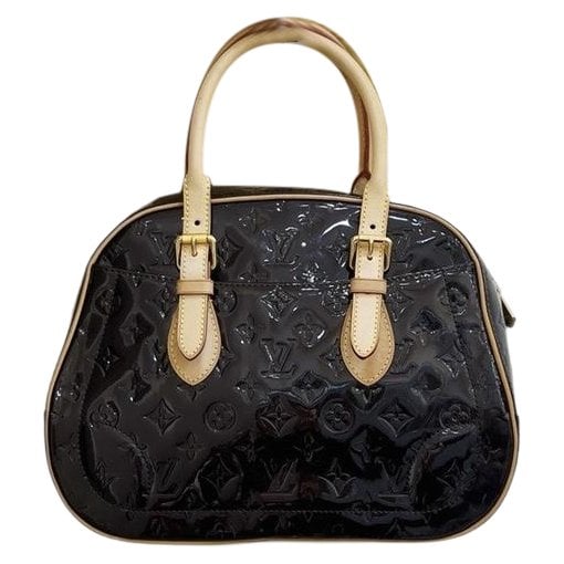 Patent leather handbag