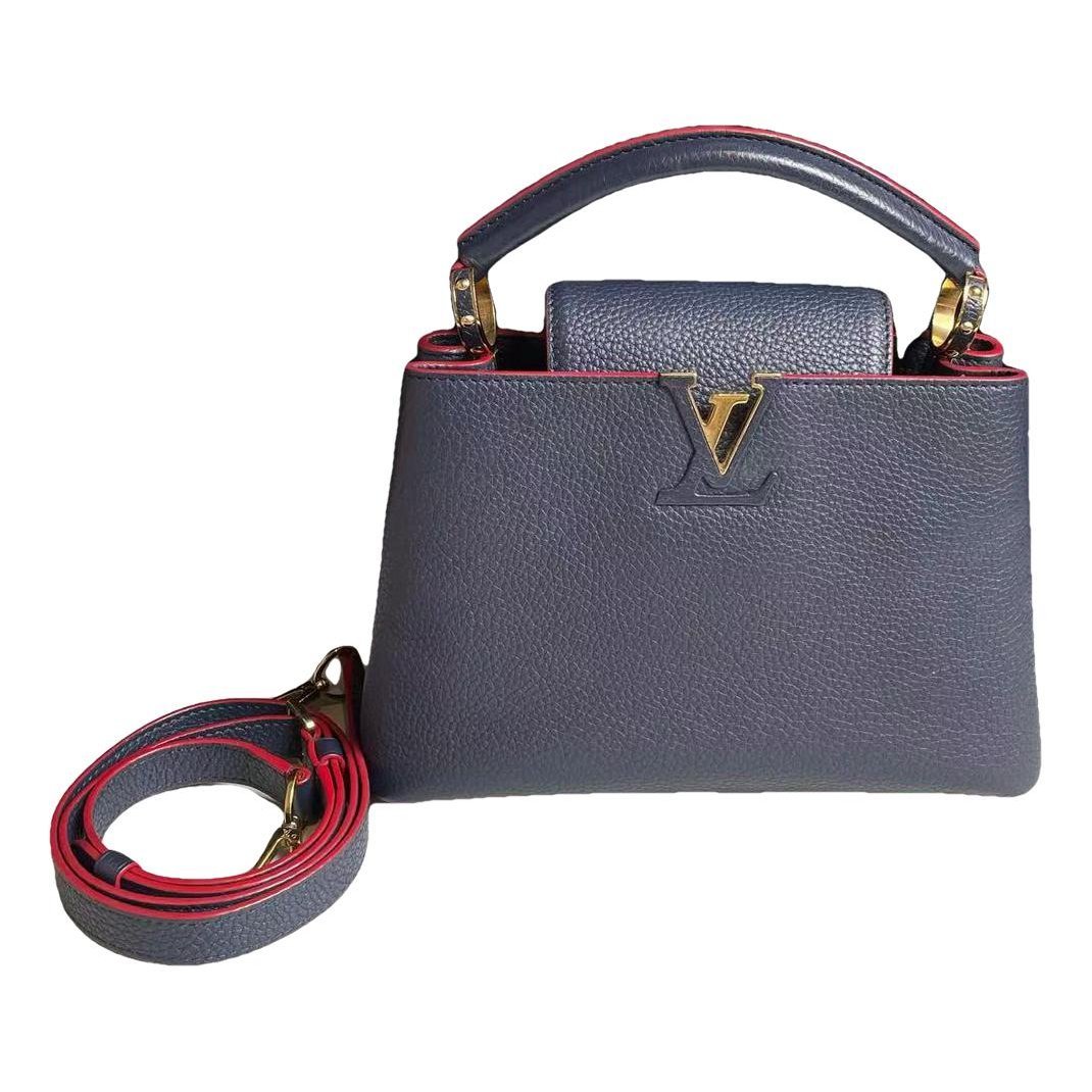Capucines leather handbag