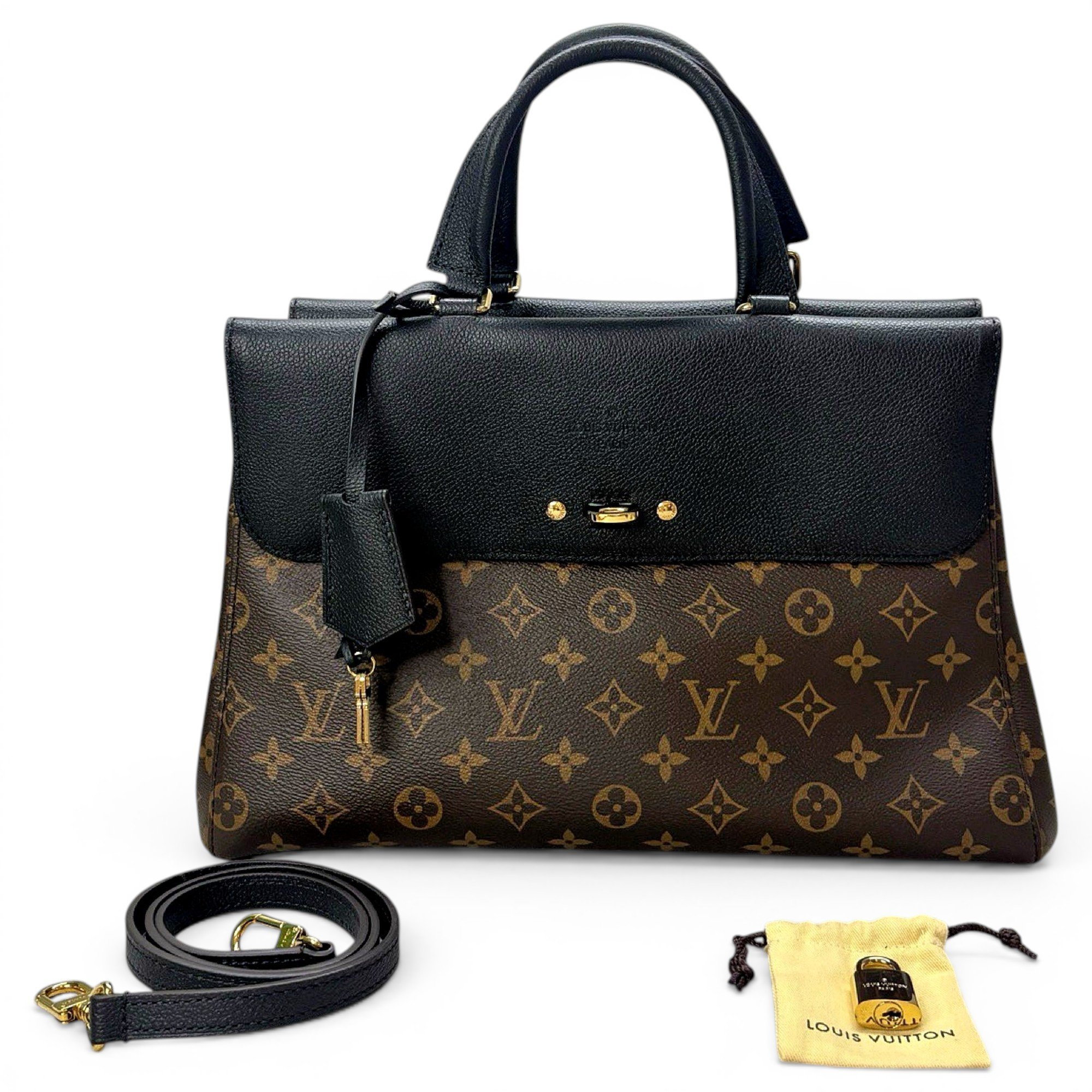 One Handle very leather handbag