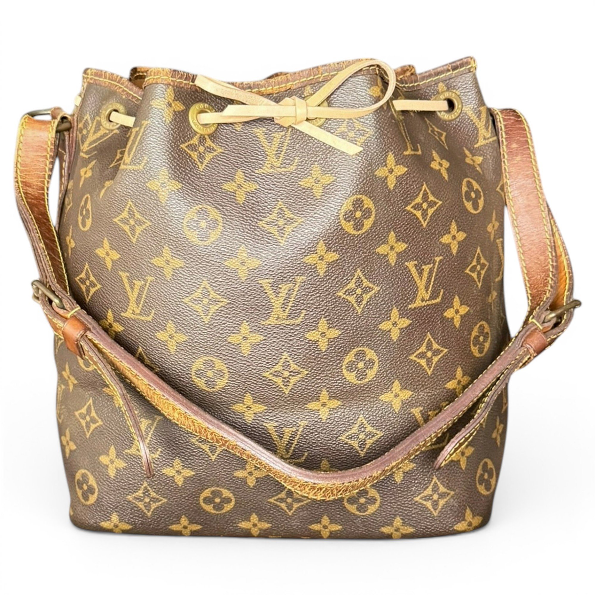 Noé leather handbag