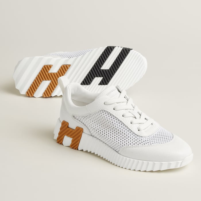 Bouncing sneaker